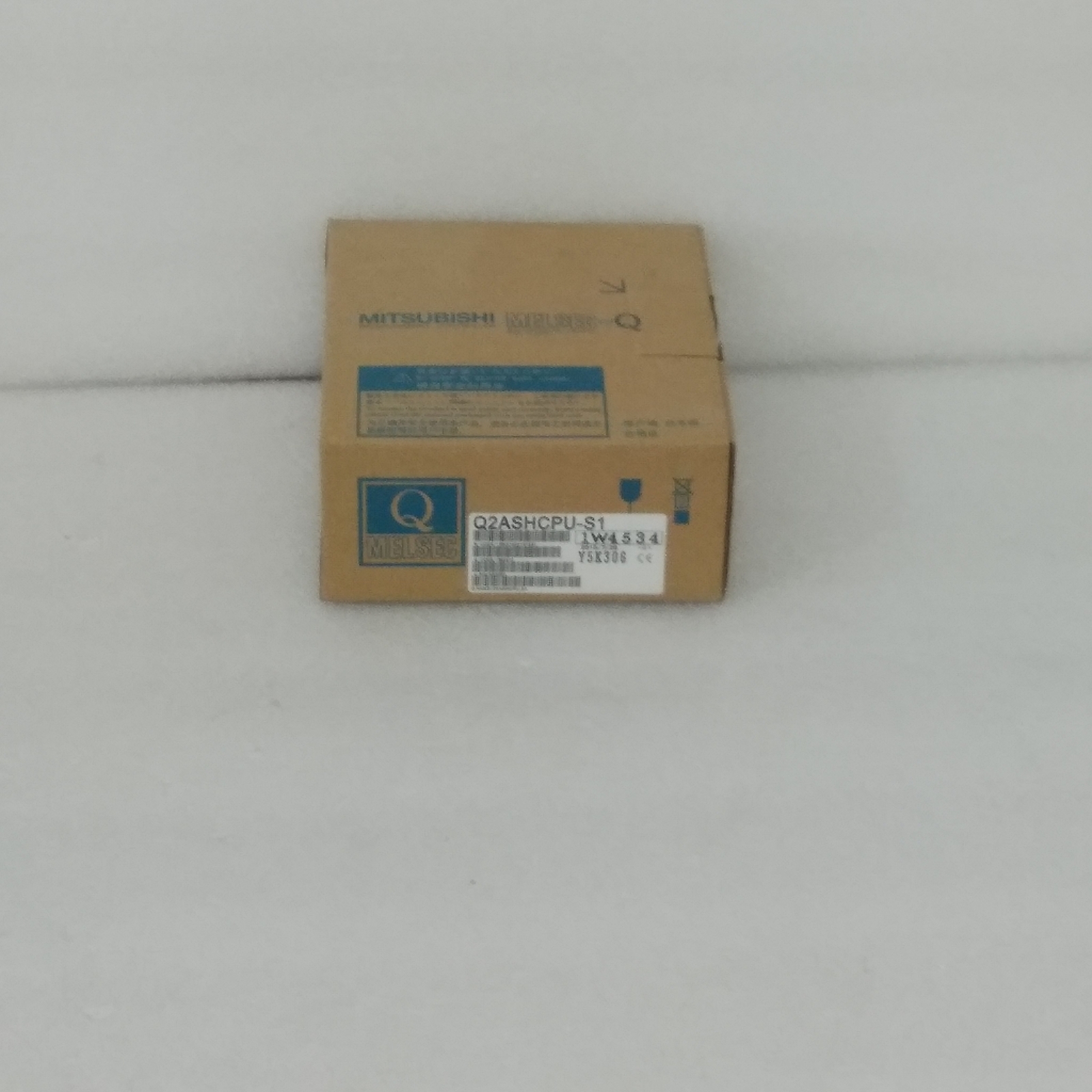 Sent on the same day MITSUBISHI PLC Q2ASHCPU-S1 NEW