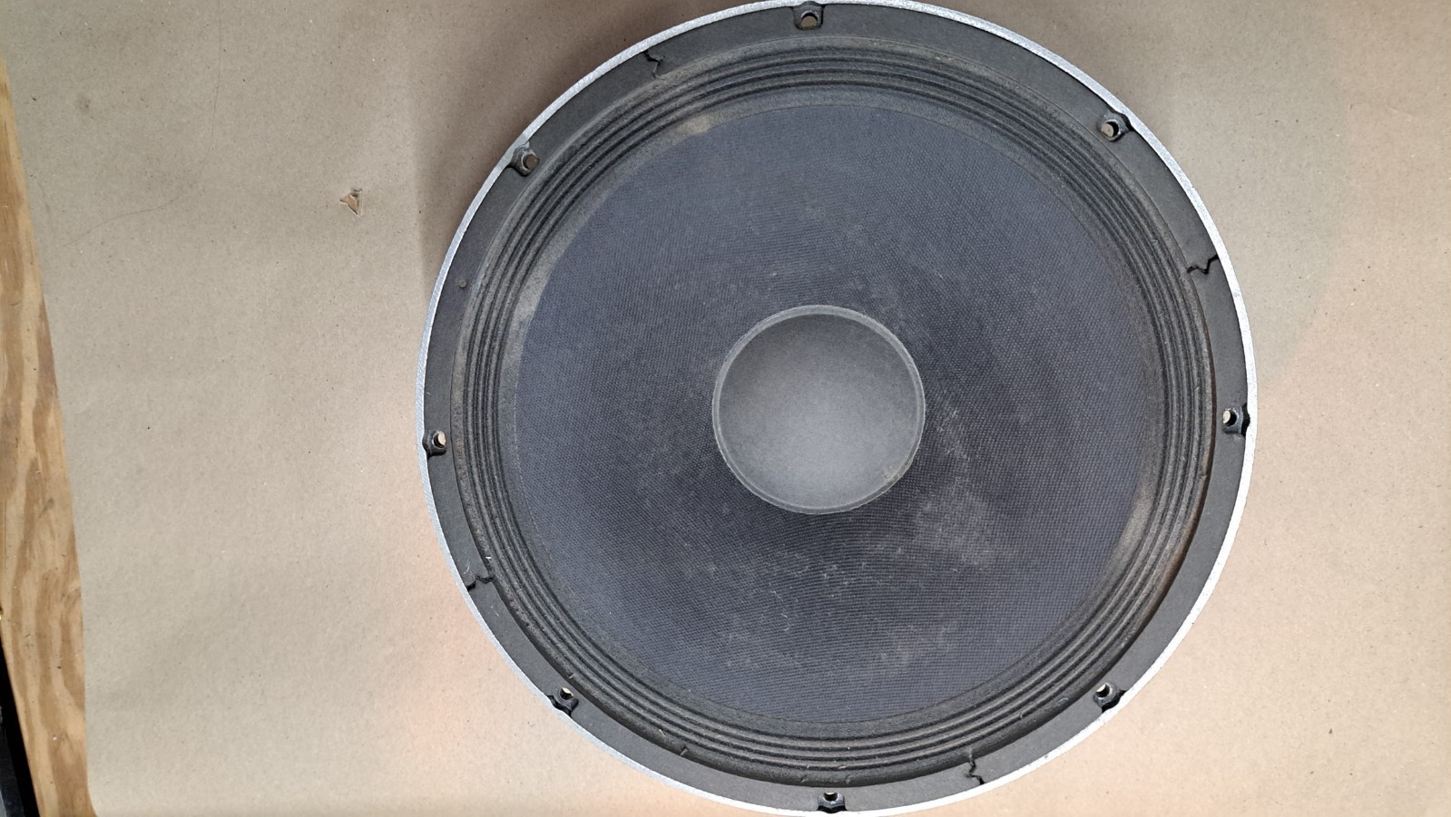 Lot of 8-10 Assorted Speakers – Yamaha & Mixed Brands