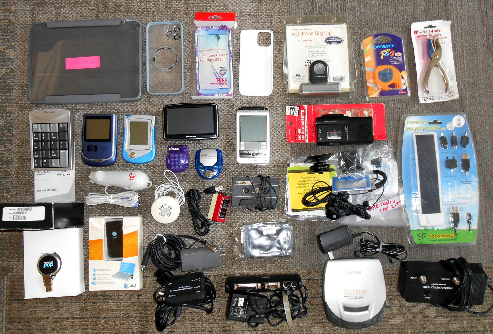 Large lot of VTG electronics and computer periiferals, gadgets, collectibles etc