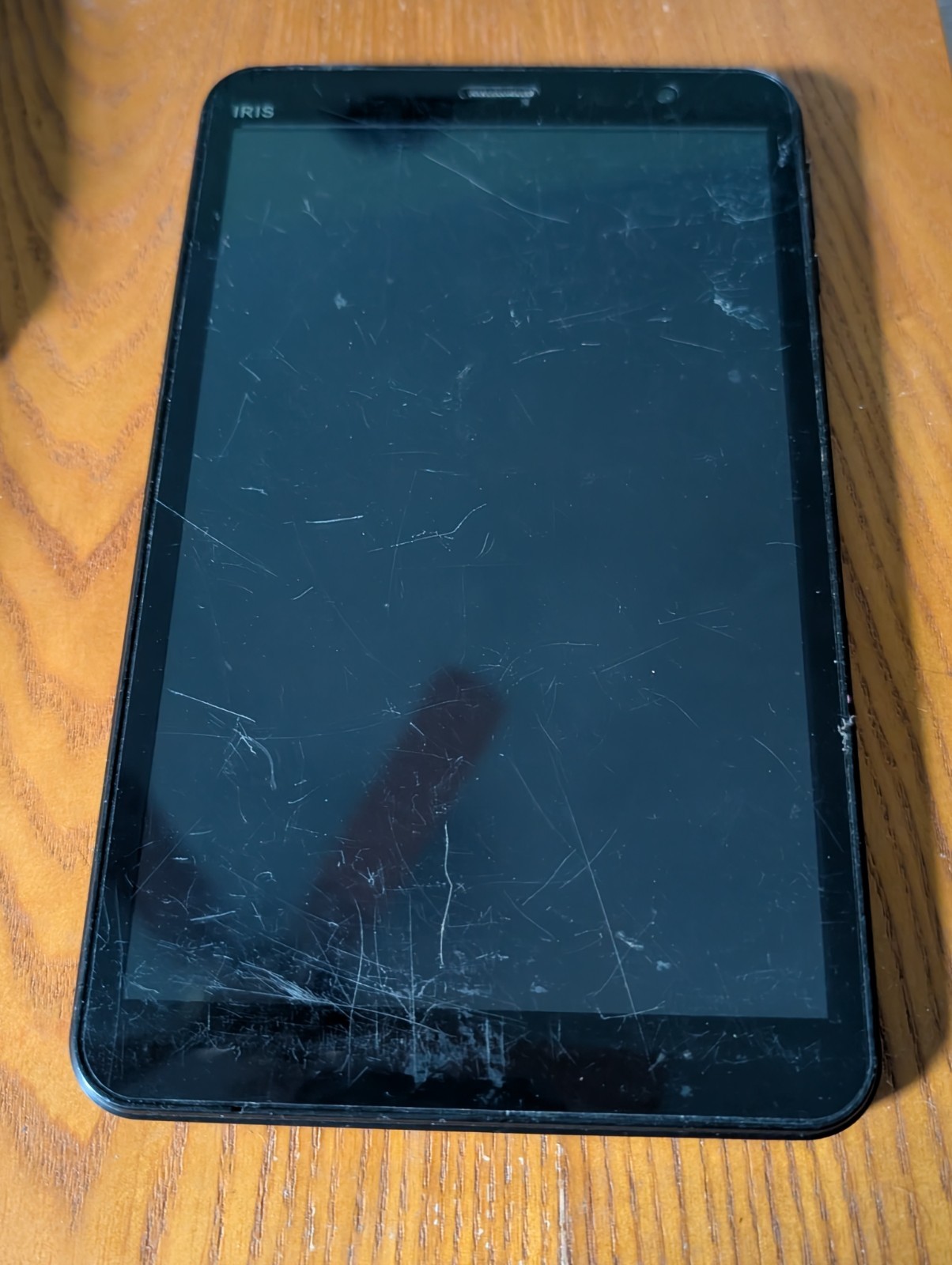 Electronic Devices, PARTS ONLY! 8 Piece Lot. Phones and Tablets