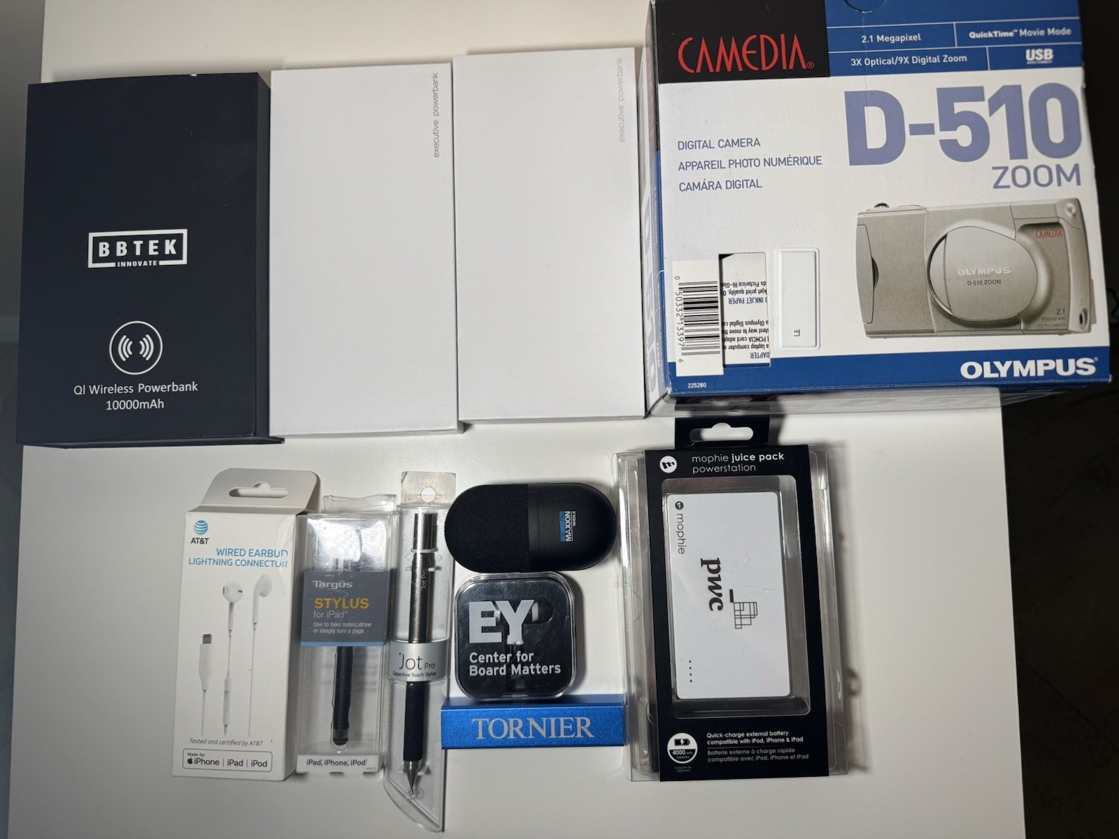 Lot Of 11 – Electronics -Portable Chargers, Digital Camera, Headphones, Styluses