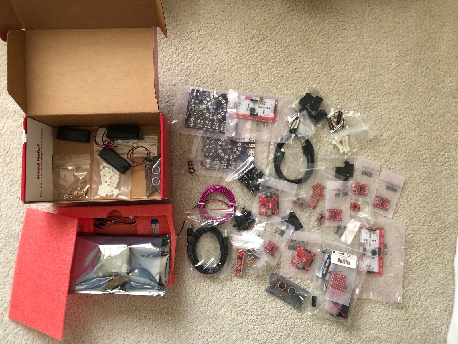 Sparkfun Electronics Mystery Box (w/7″ Rasp. Pi Touchscreen) – Unused