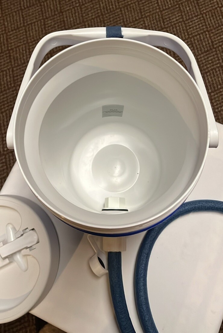 Aircast Cryo/Cuff Gravity Cooler Parts Only: Cooler, Lid, Hose**
