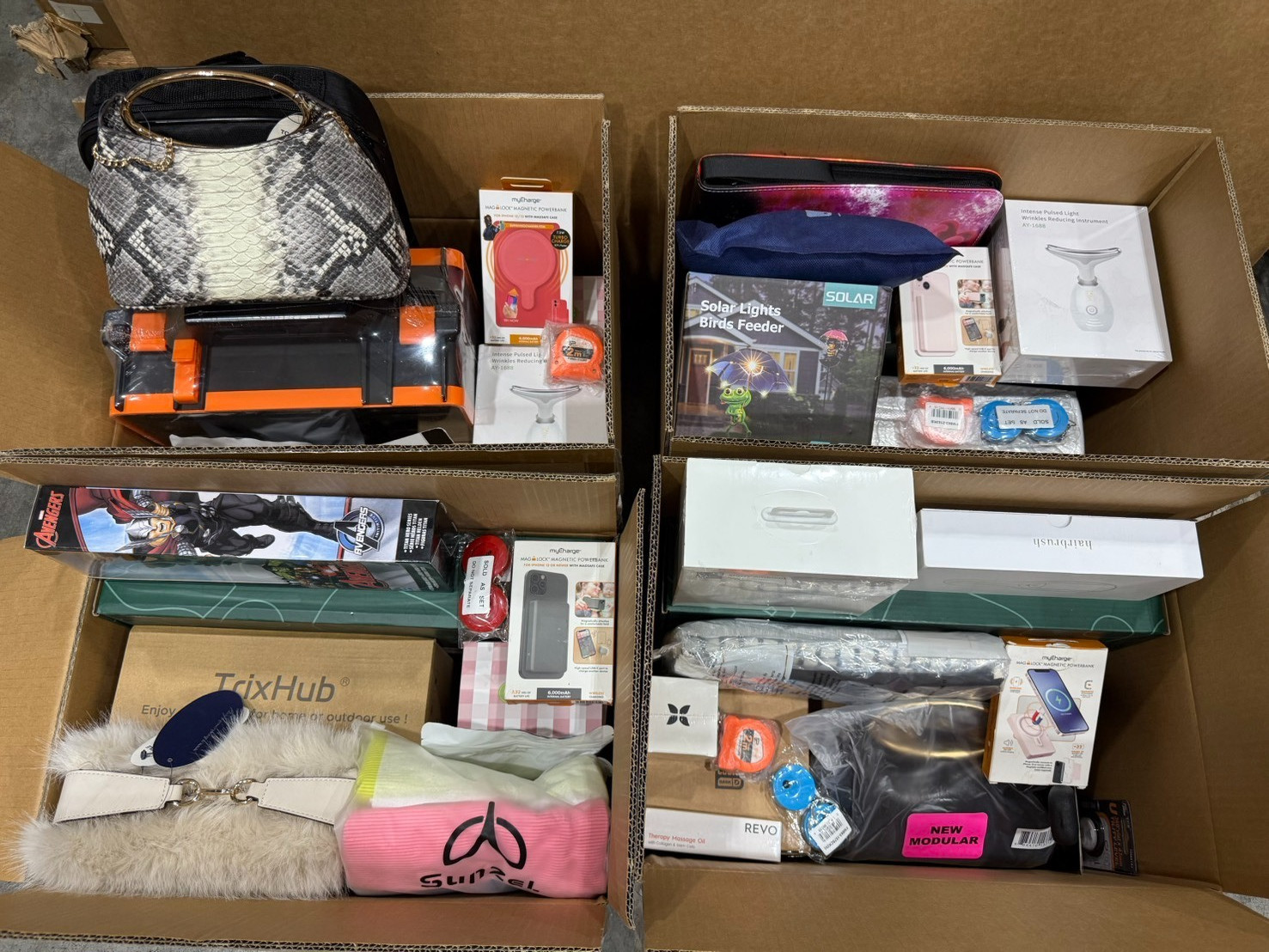 NEWAMAZON/TARGET/DHL LIQUIDATION (MYSTERY) BOX *LARGE* 18*12*10