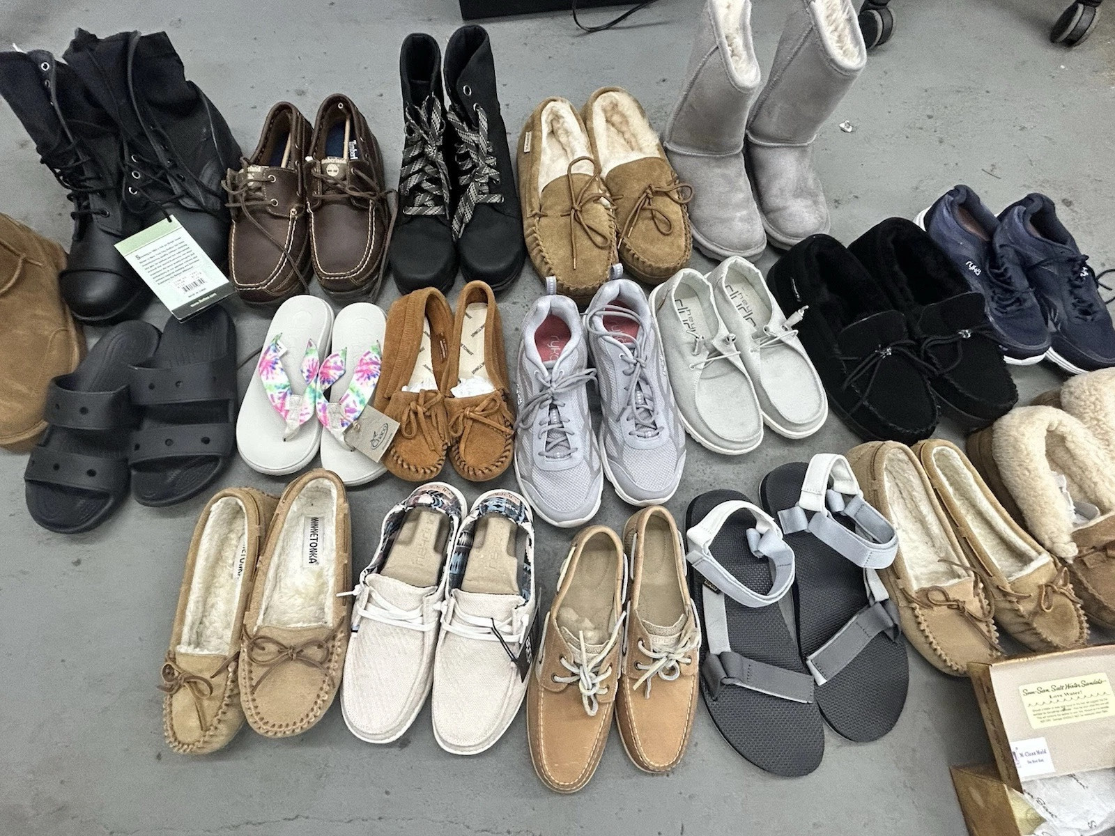 Amazon Wholesale Lot Of 35 Bearpaw, Rothco, Crocs, Boots Shoes Aftershokz + More