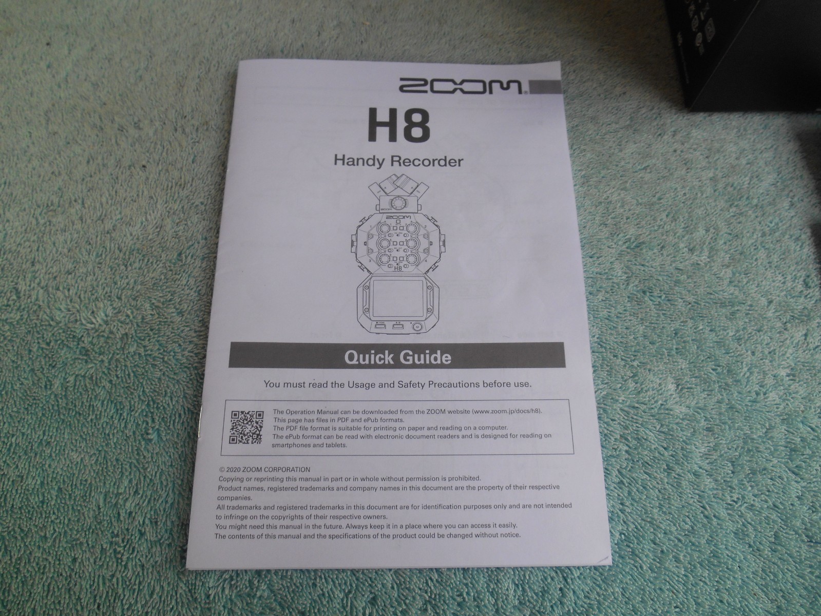 ZOOM H8 HANDY RECORDER 8 TRACK EMPTY BOX ONLY! WITH PAPERS.