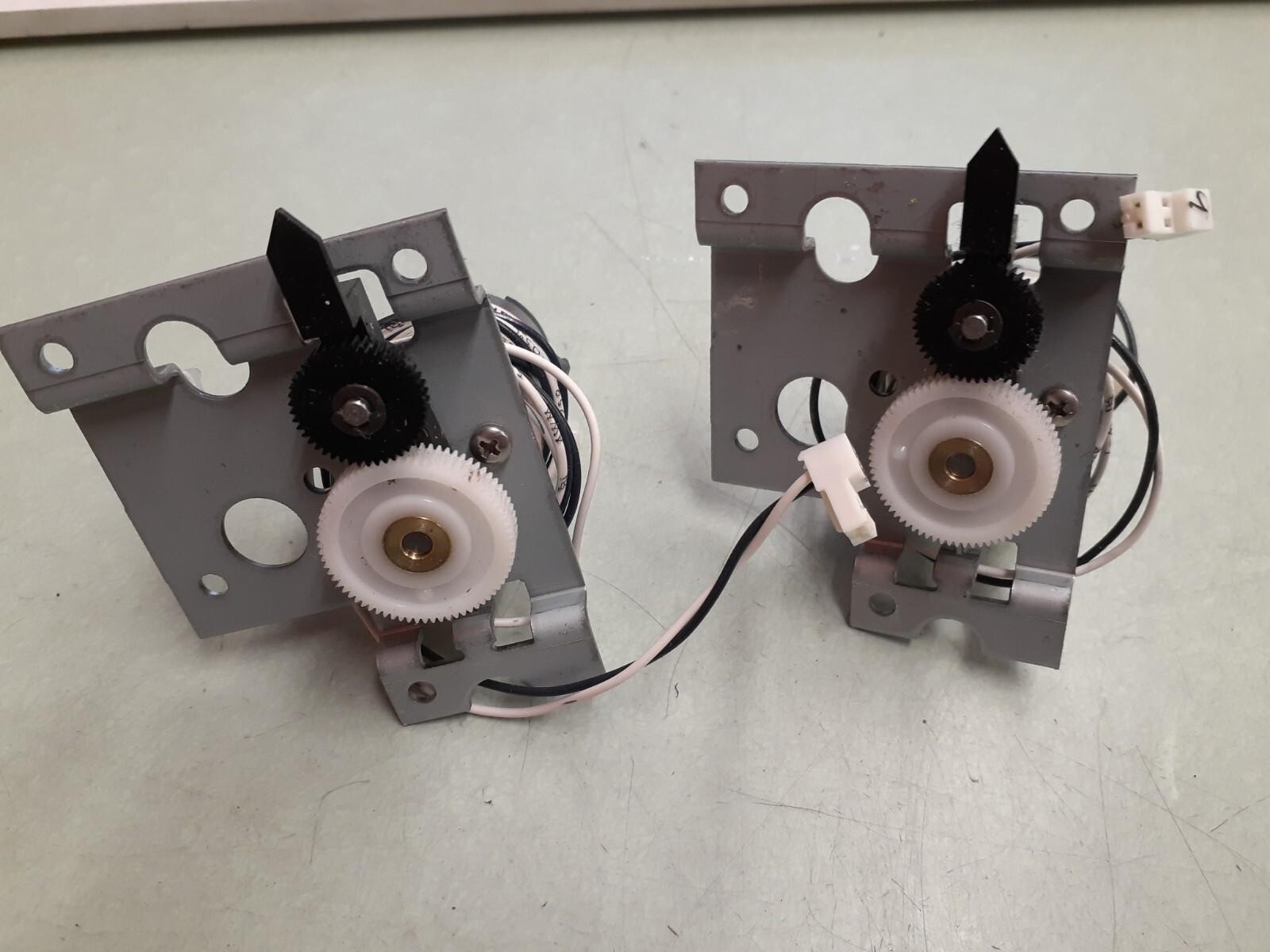 (2) CANON FN30-H251N1B Motor CN30-11201