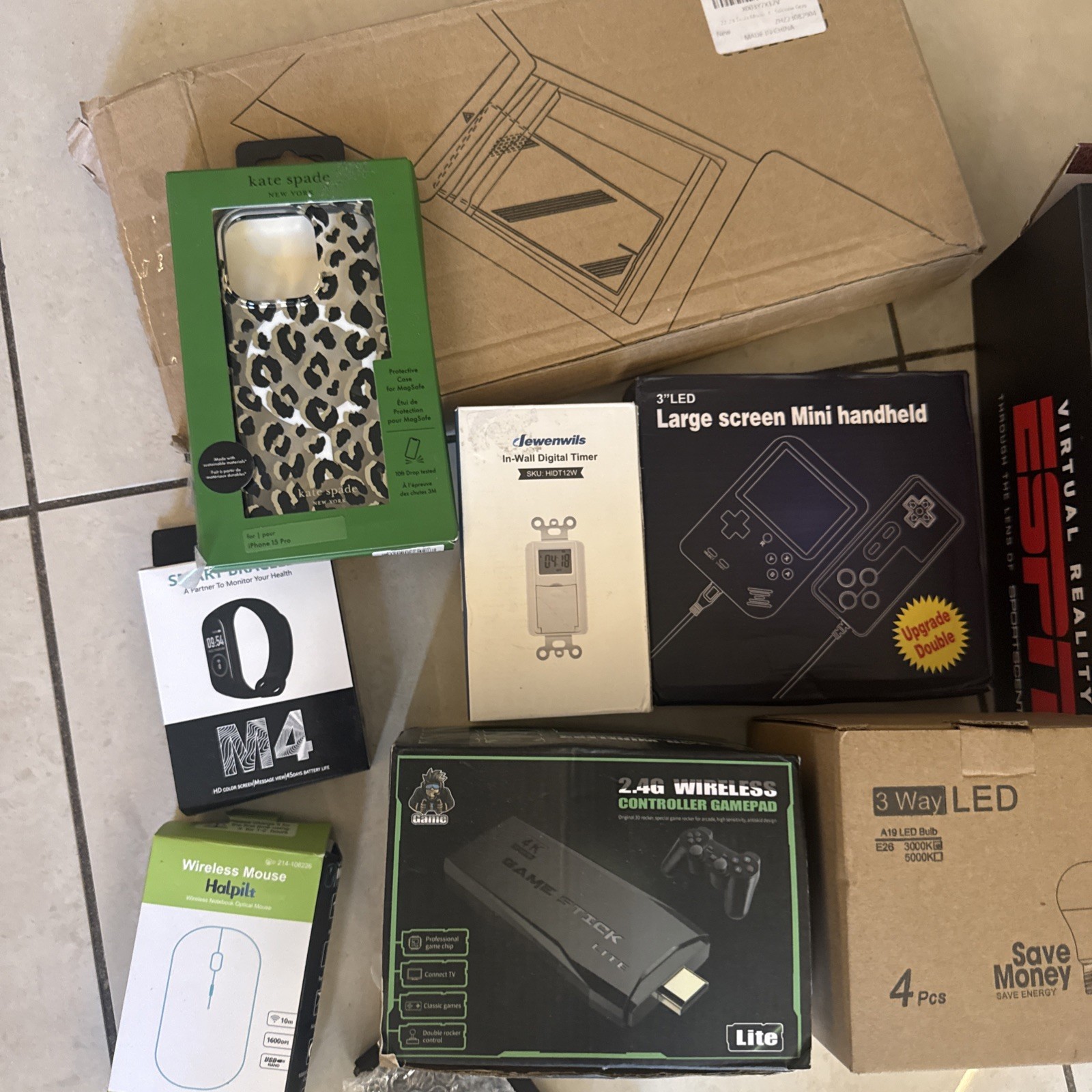 Mystery Loot Electronic General Box 10 Items Total See Description