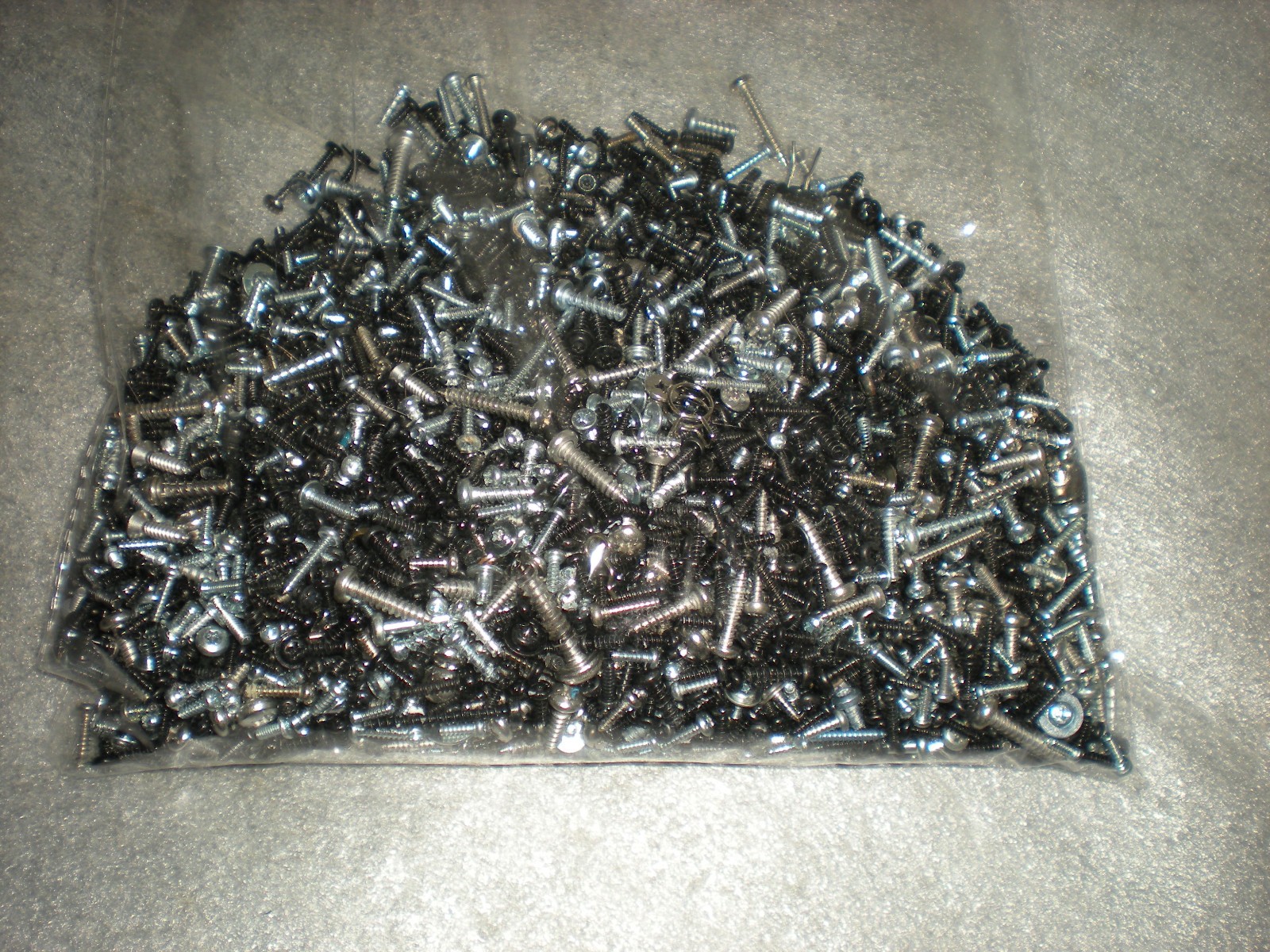 10 Pounds Lot Of Mixed Small Screws From Electronics