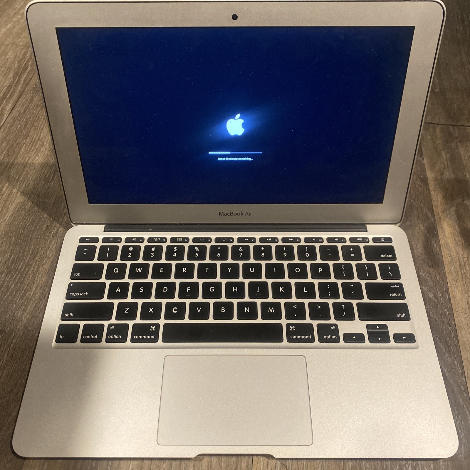 Lot Of Mixed Apple Products MacBook iPhoneParts/Repair *READ* See Pictures as-is