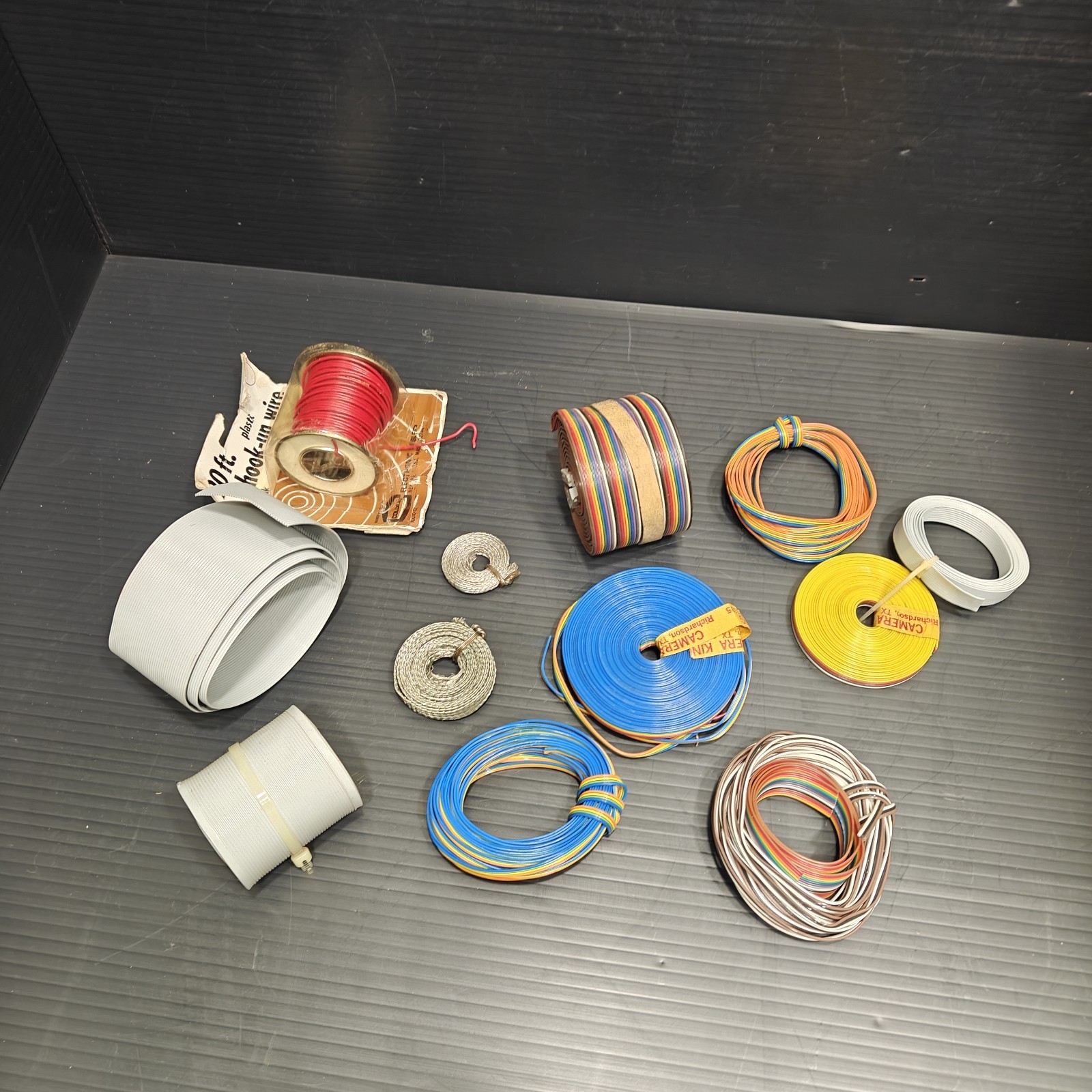 Vintage Ribbon Cable & Hook-Up Wire Mixed Lot Multicolor Electronics Parts