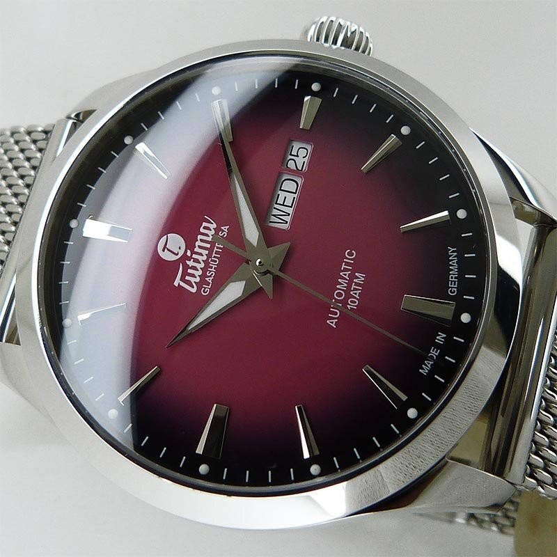 Tutima Flieger Sky 6105-26 Automatic Red Dial SS Movement Day-Date Mens Watch