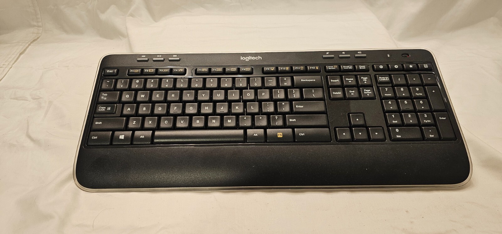 Mixed lot laptops tablet keyboards logitech toshiba lenovo dell for parts as is