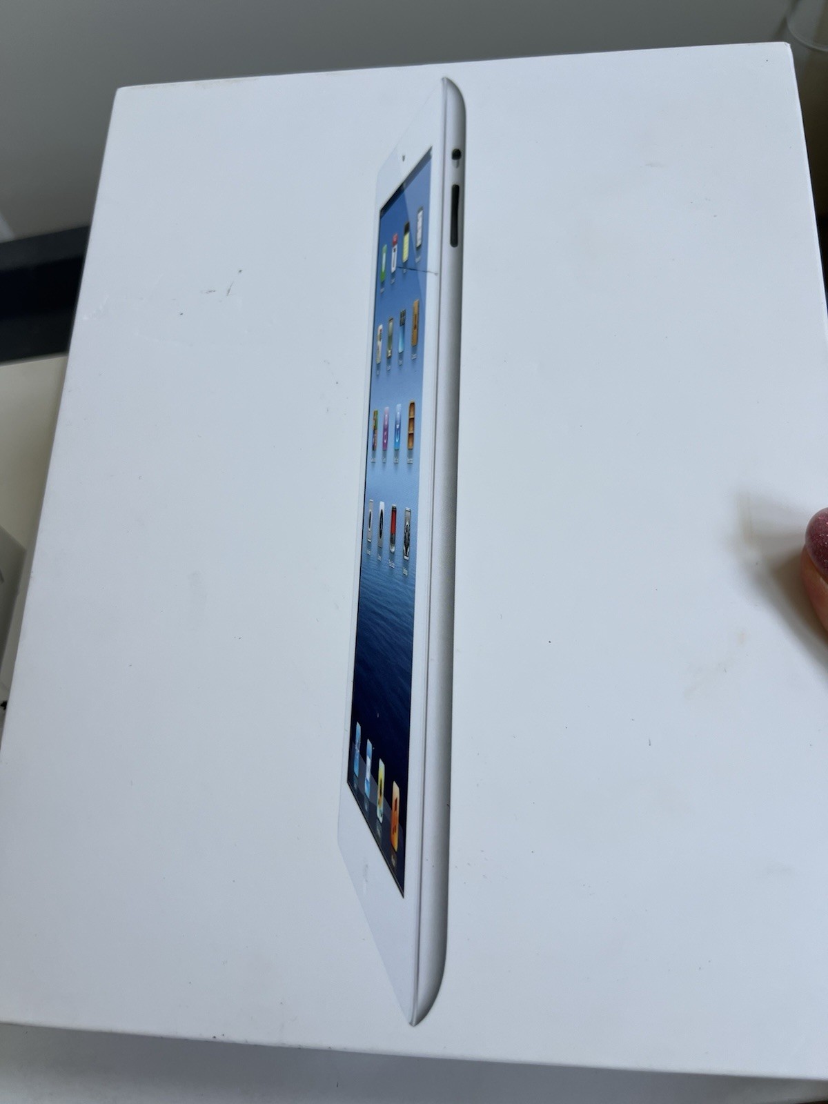 Bundle Of Used Apple Products iPhone Macbook iPad Functional Or Parts