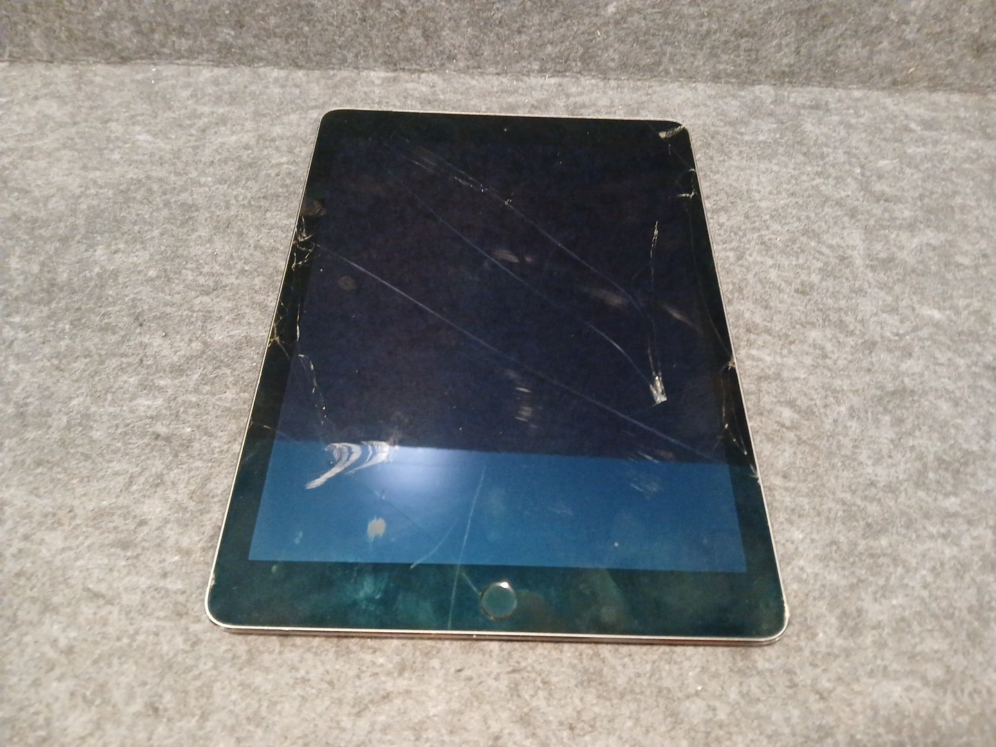 Apple Products Lot 3 Items for Parts Or Repair