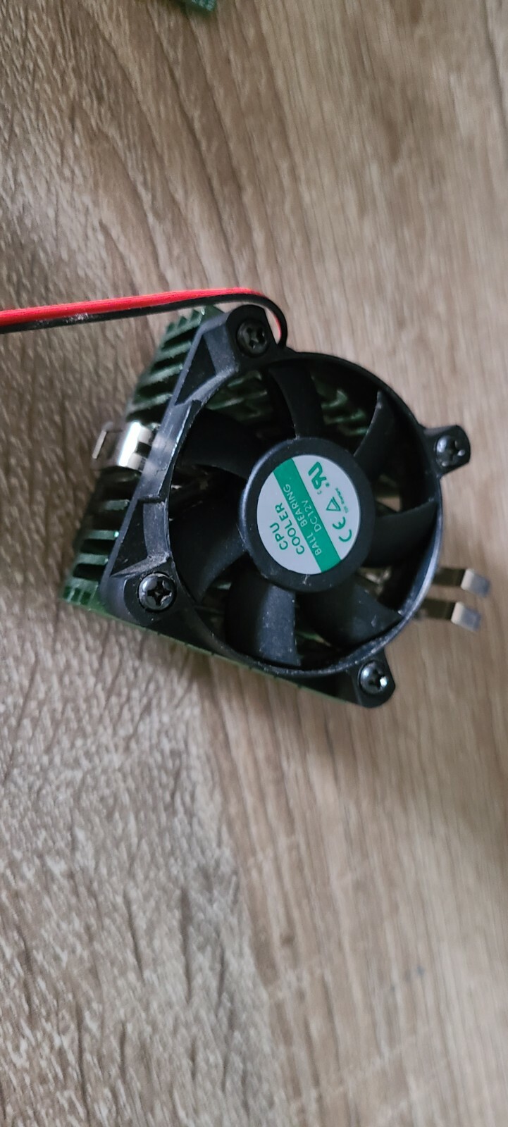 Tekram P5T30-B4E Rev. 1.1 Socket 7 with AMD K6 233ANR CPU memory cooler