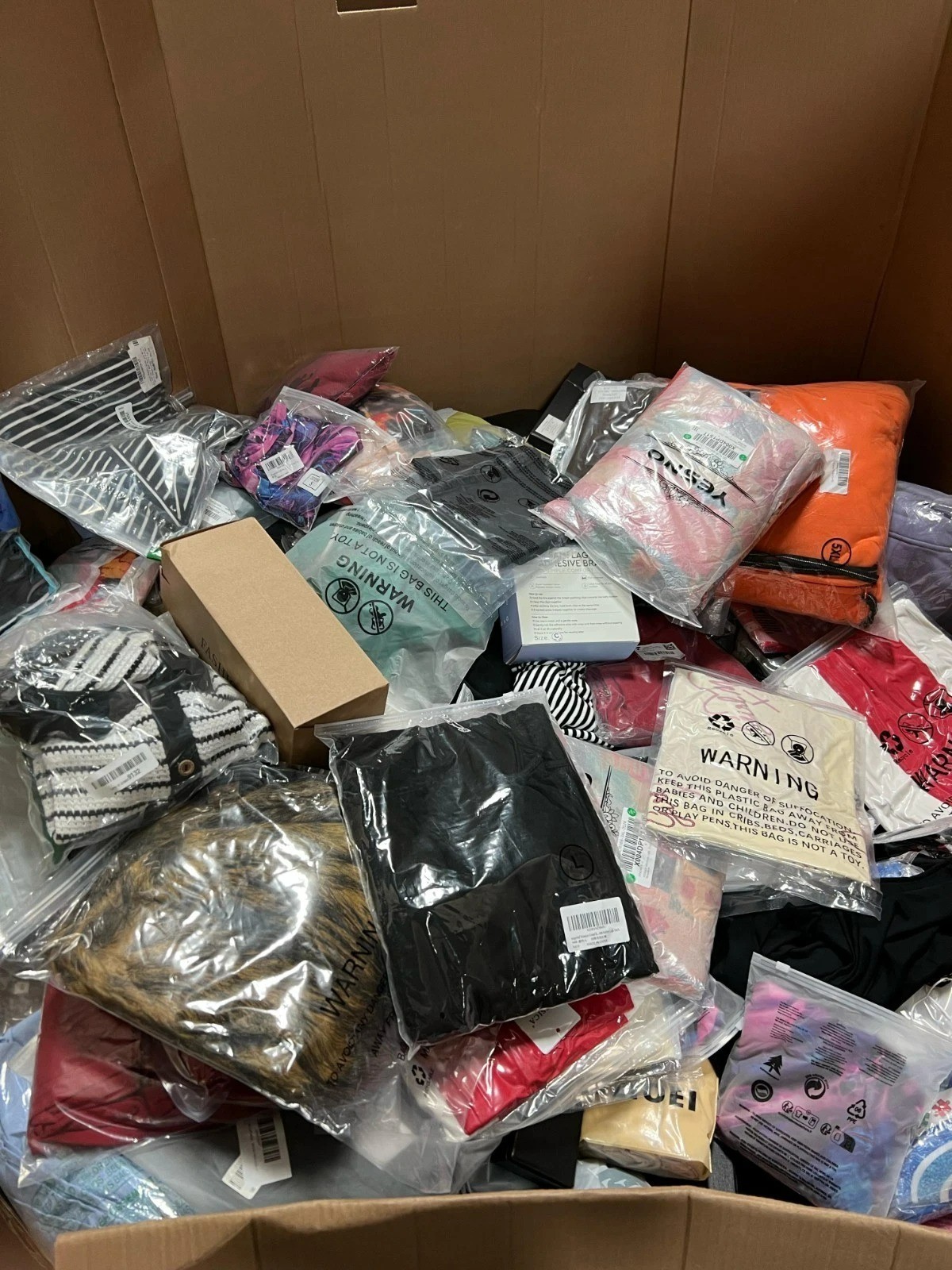 Direct Amazon Warehouse Lot – General Merchandise & Electronics Resale New