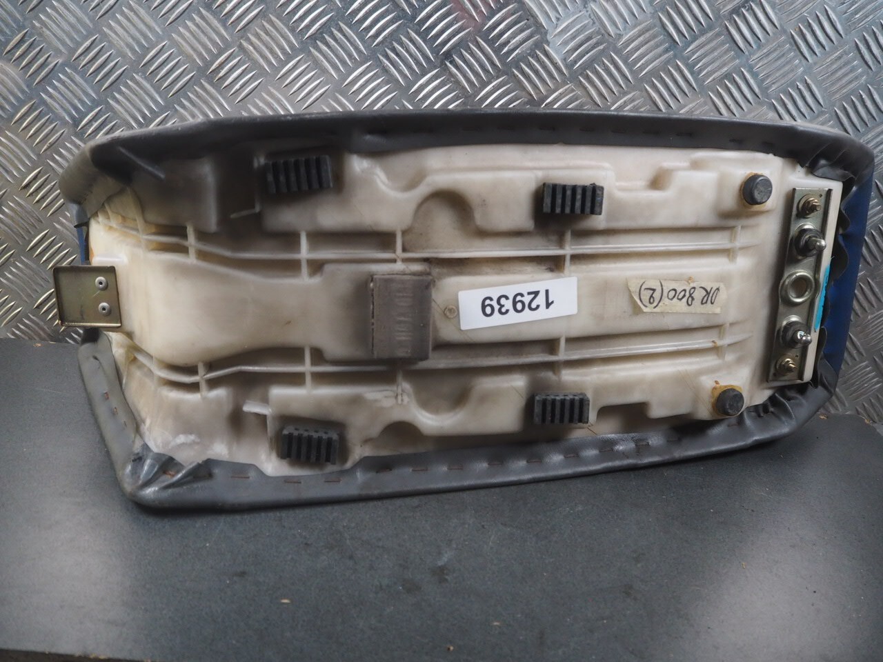 SUZUKI DR800 1992 45100-31D02 SEAT 12939