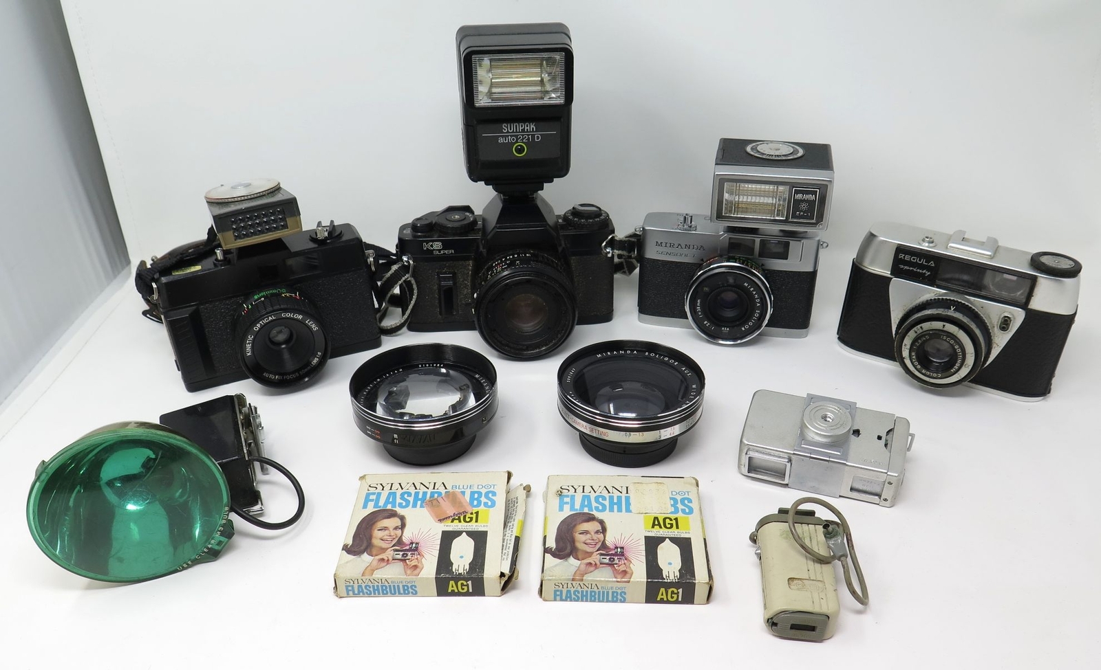Vintage 35mm Camera Collection w/ 4 Cameras, Telephoto & Wide Lenses + Acc 28133