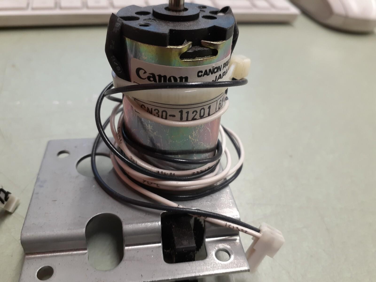 (2) CANON FN30-H251N1B Motor CN30-11201