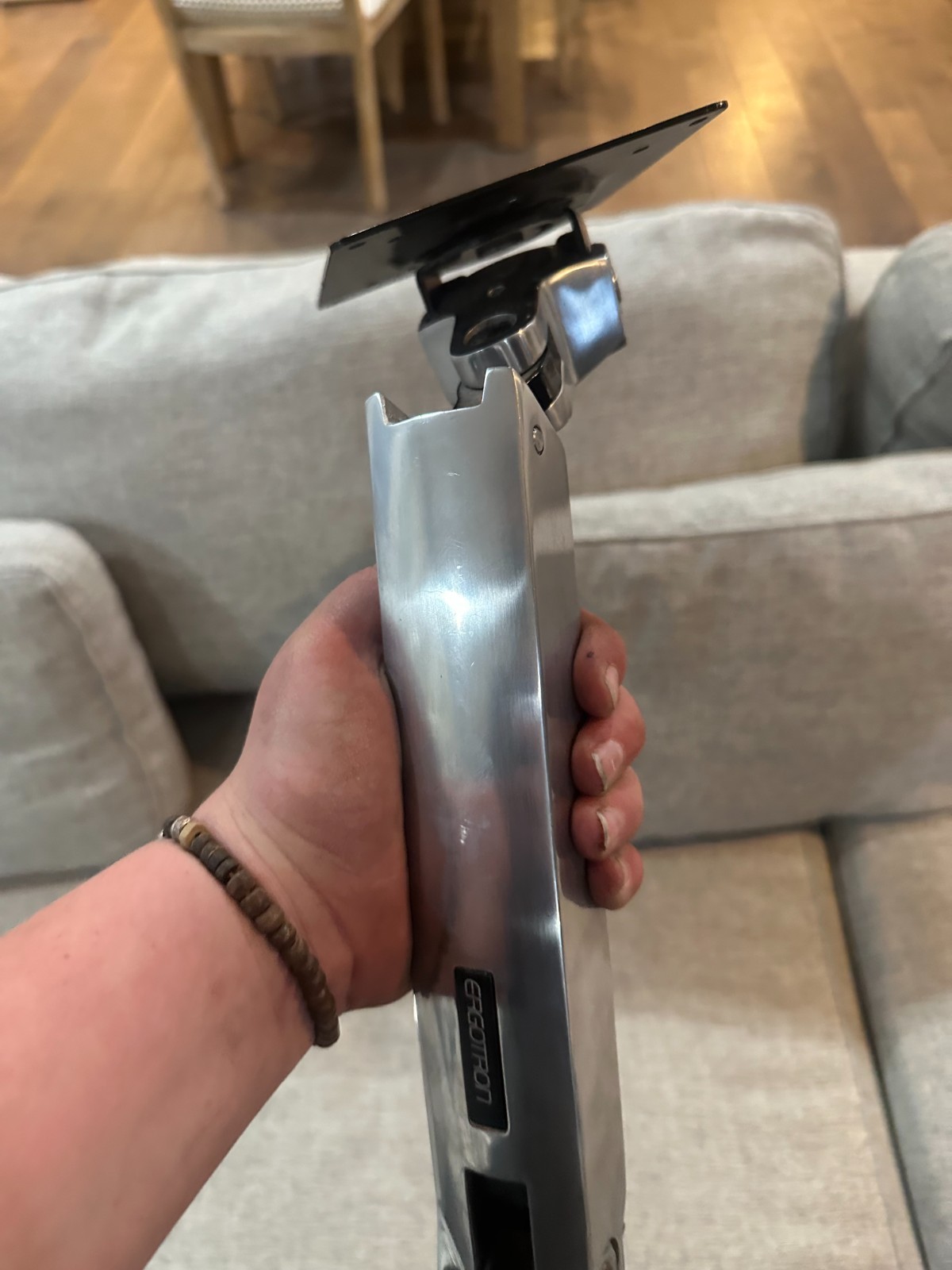 ergotron dual monitor arm
