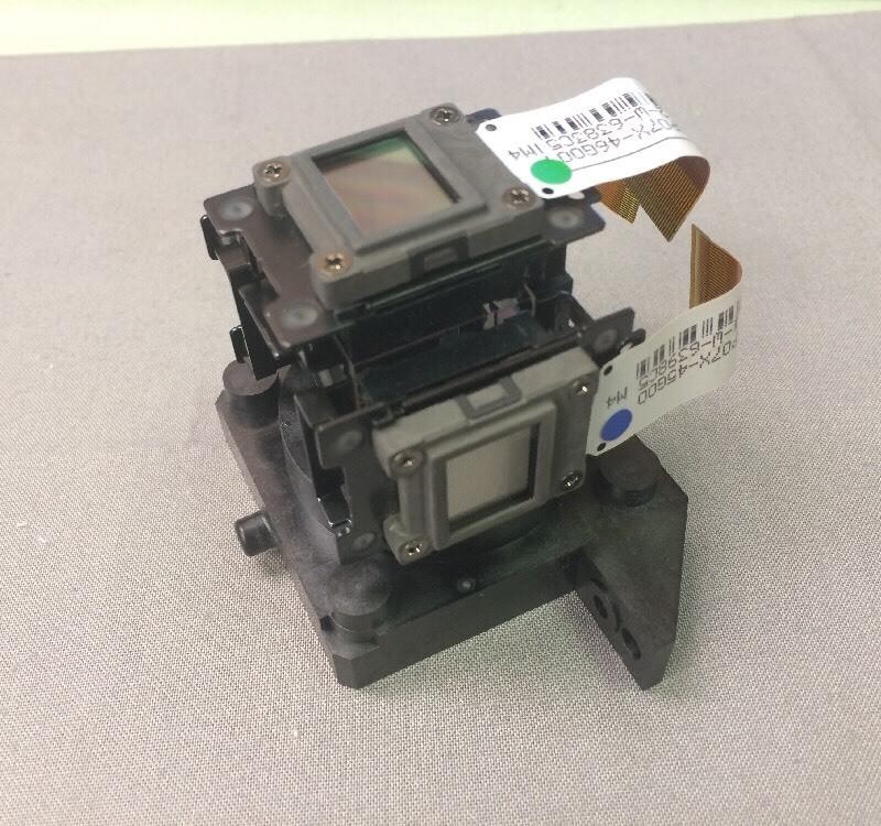 LCD PANELS WITH HOUSING L3P07X RED 45G00 GREEN 46G00 BLUE 45G00
