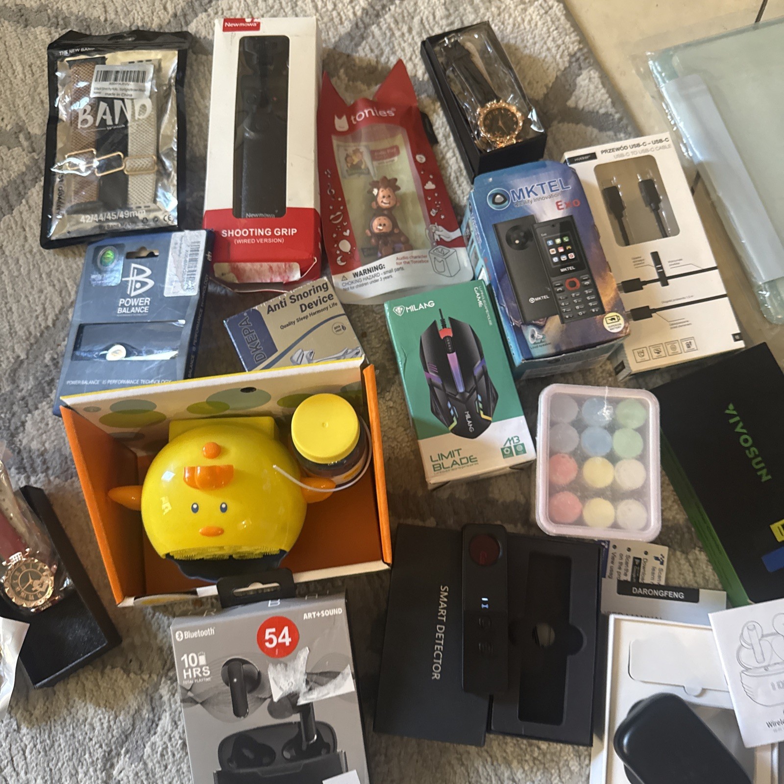 Mystery Loot General Box 18 Items Total See Description