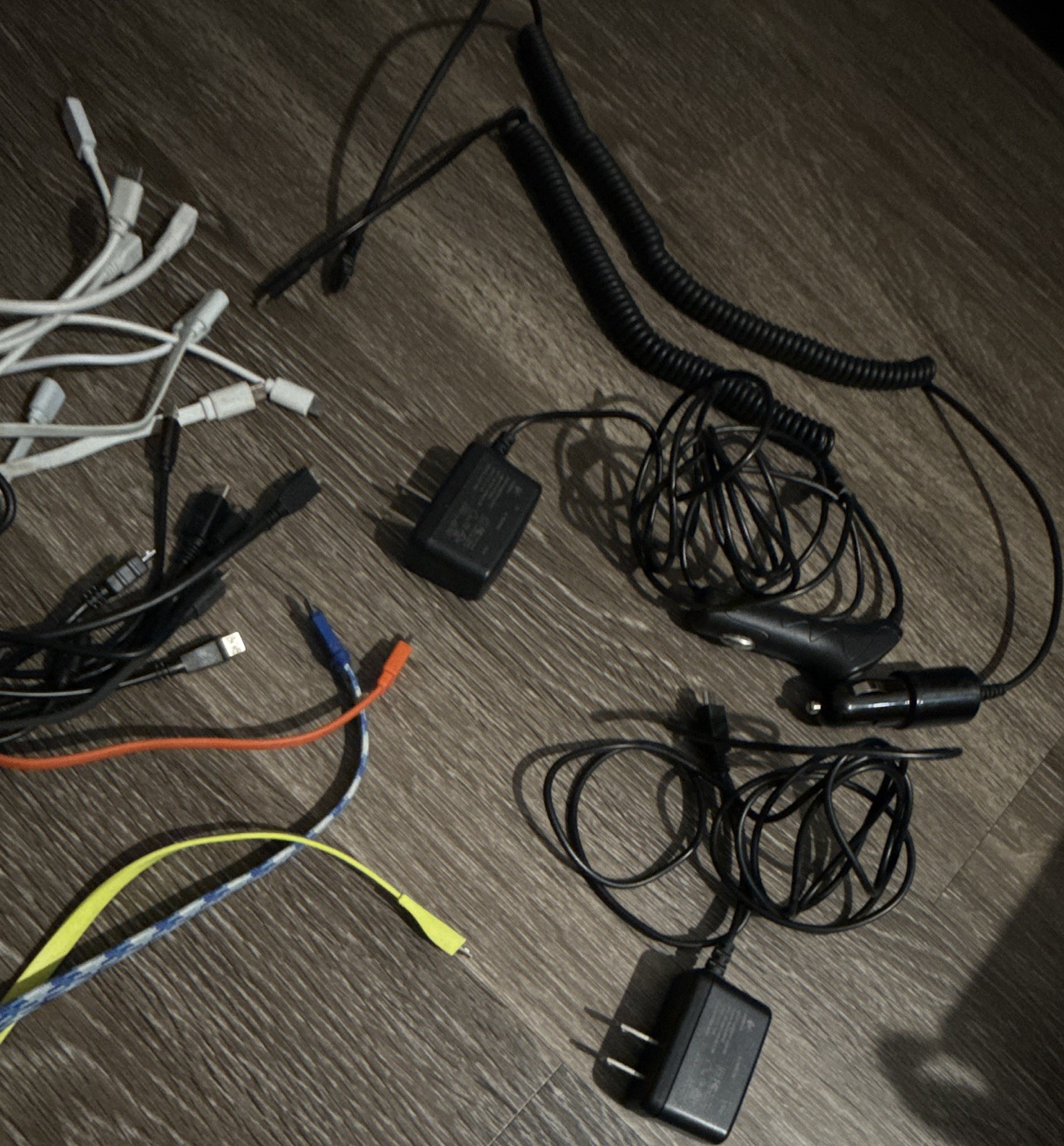 Lot of 28 Assorted micro USB Cables & Chargers w/ Wall Plugs, Car Charger