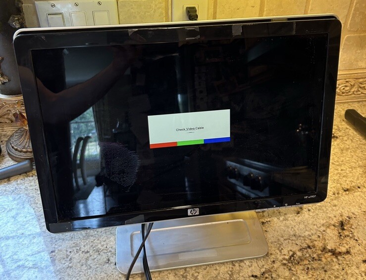 Dell PC Monitor Mixed Lot