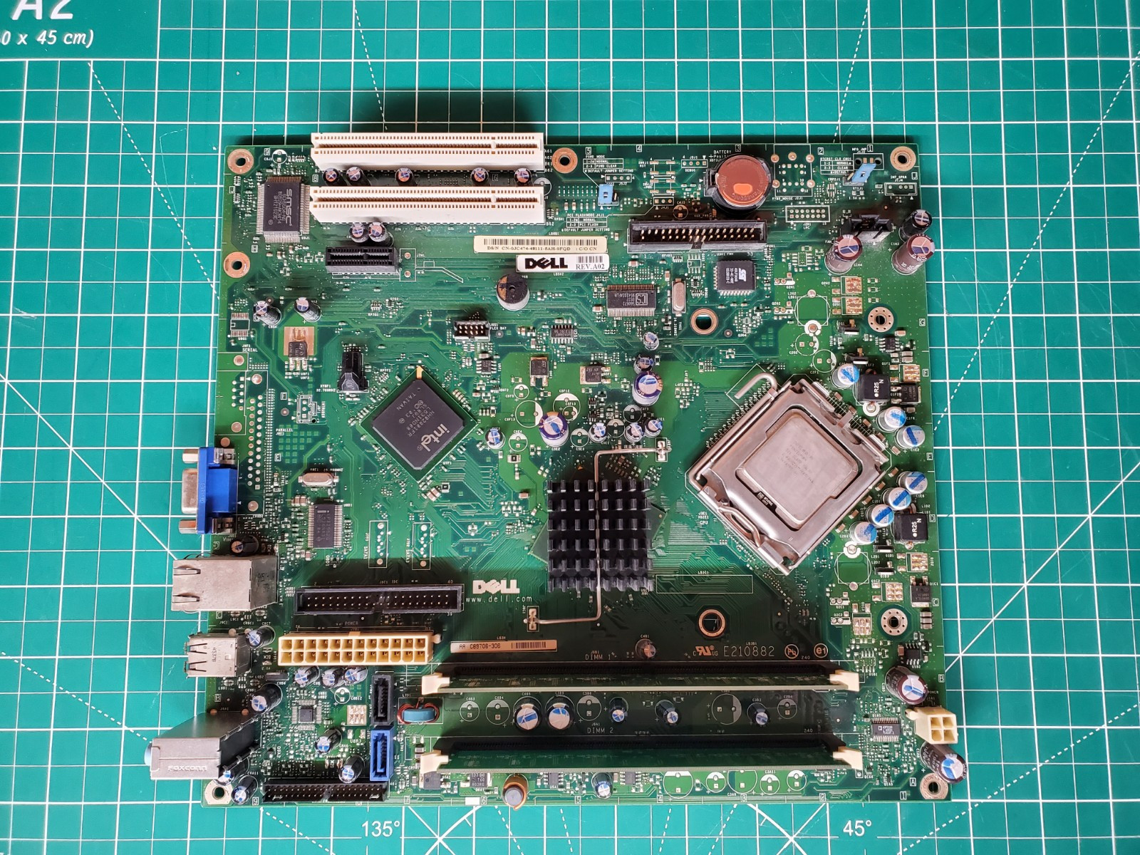 Genuine Dell Dimension E310 Motherboard (CN-0JC474) 1GB RAM, 2.80 pentium 4 Cpu