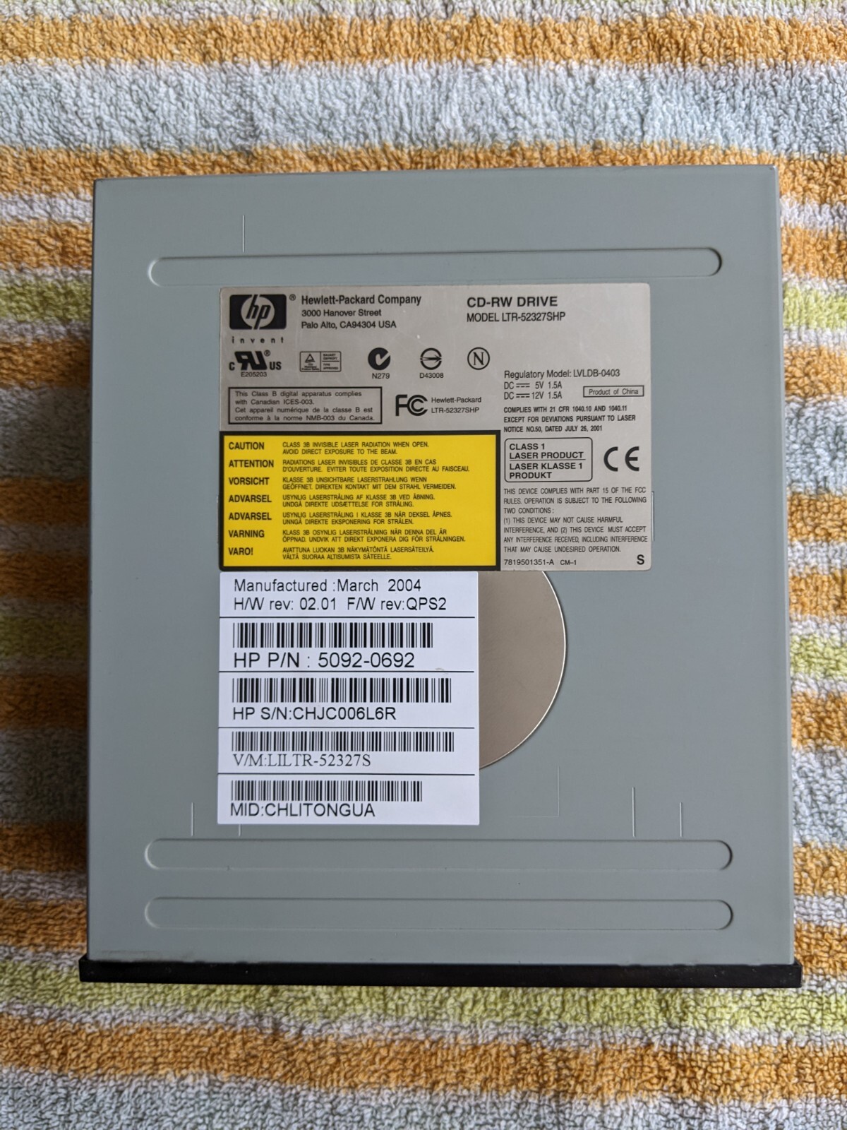 HP CD-RW INTERNAL DRIVE LTR-52327SHP 5092-0692 with IDE Cable