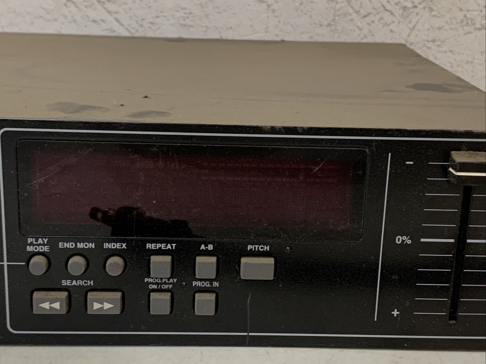 Denon DN-C630 Rackmount CD Player – POWERS ON