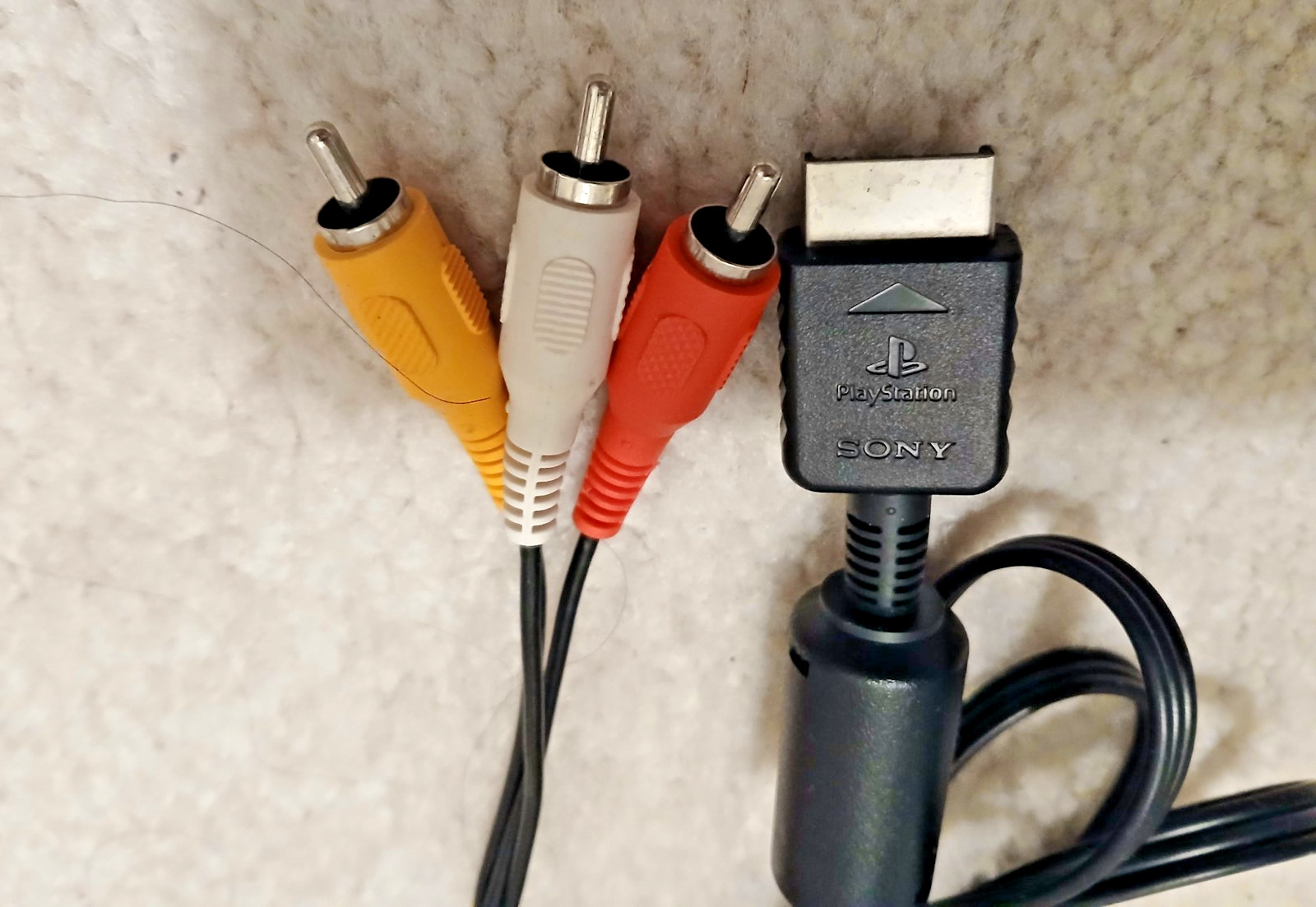 Mixed Lot of 4 Cables-2 AV, 1 Xbox AV, & 1 Sony PlayStation AV Cables