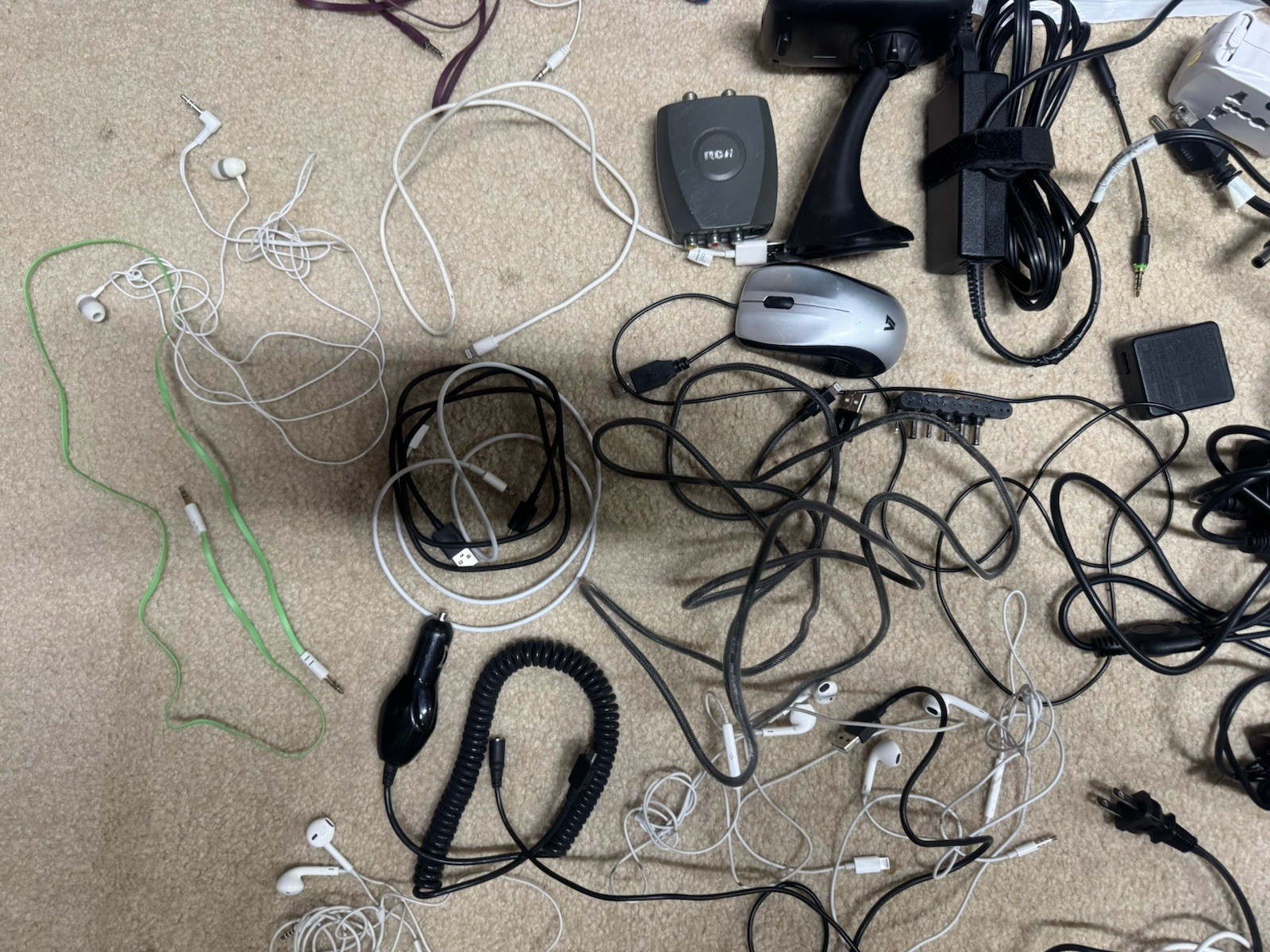 Mixed Lot – Earphones, Charging Cables, Wall Adapters, Cord, Power Cords, Plugs