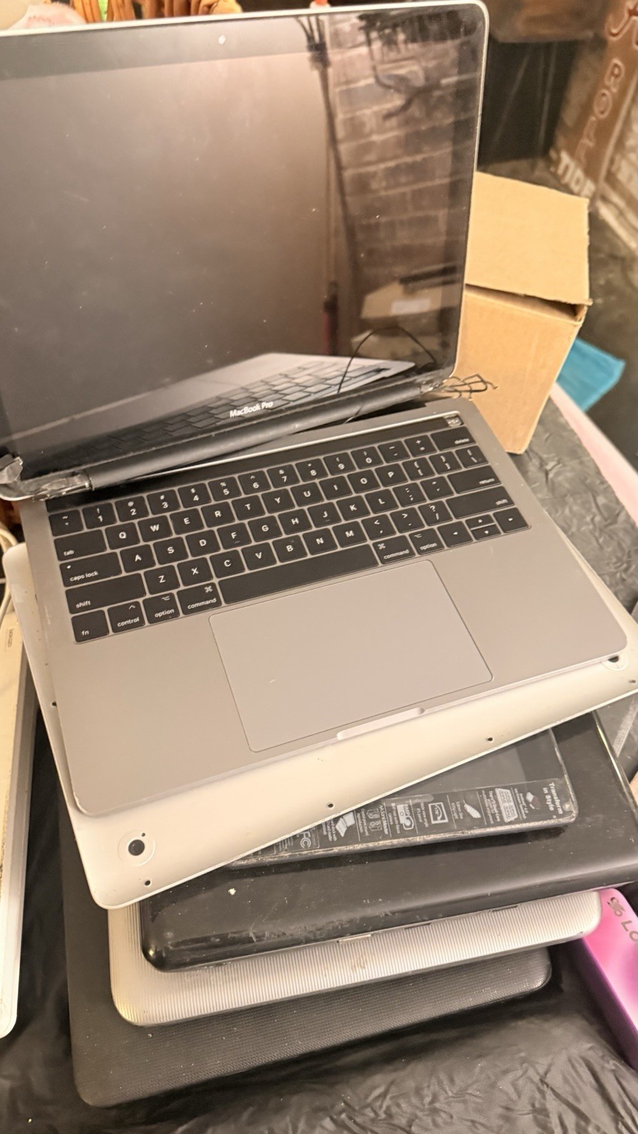 Lot Of 10 Laptops – Some Working – SOLD AS IS