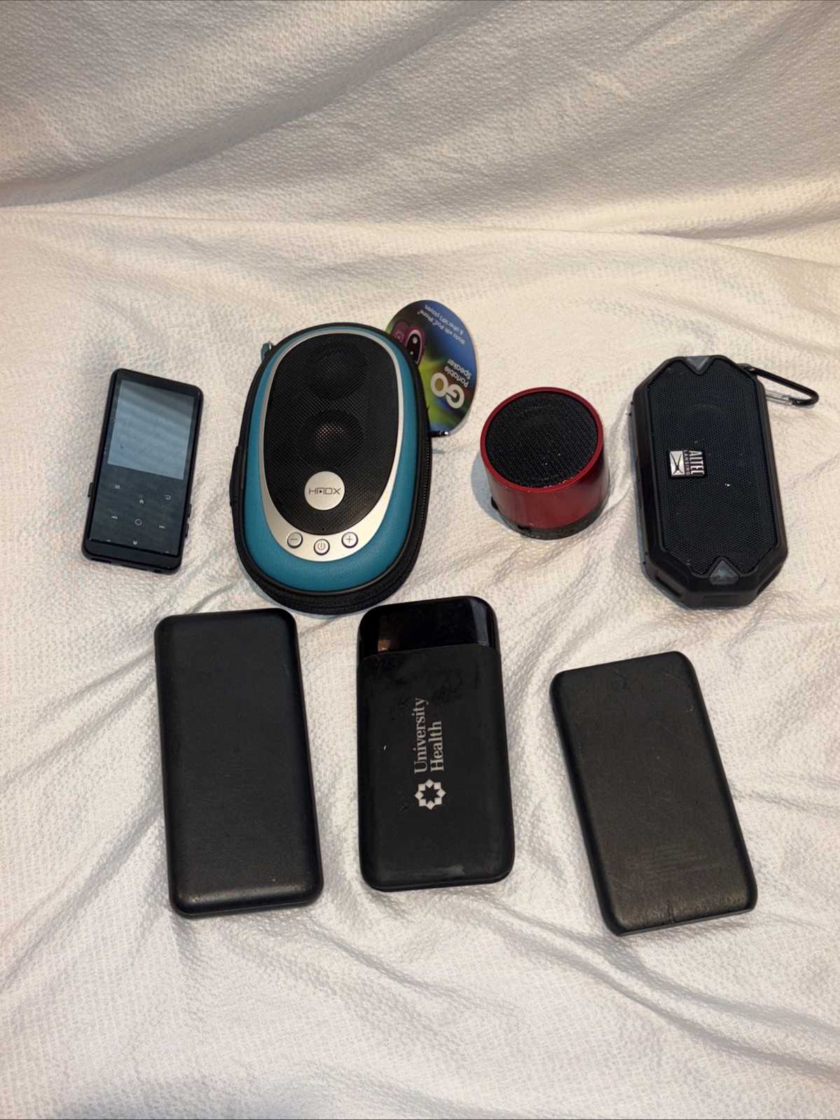 mibao M500 32GB MP3 Player/ Portable Speakers/ Portable Chargers Bundled Lot