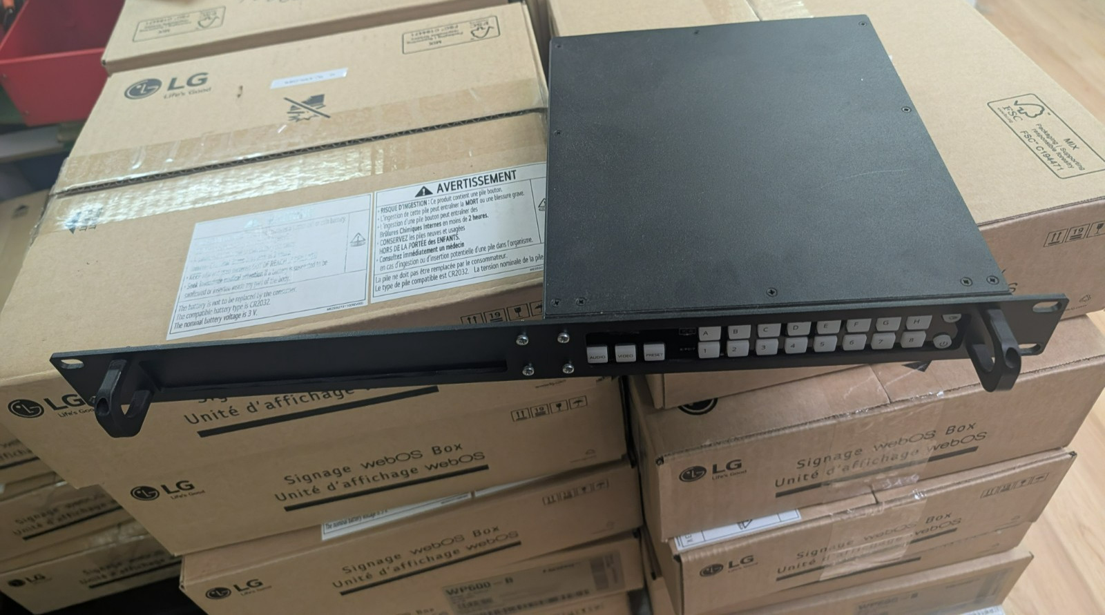 tvONE CORIOview MWP- 8H-1Y 8×1 HDMI Multiview Video Processor Rack Mount