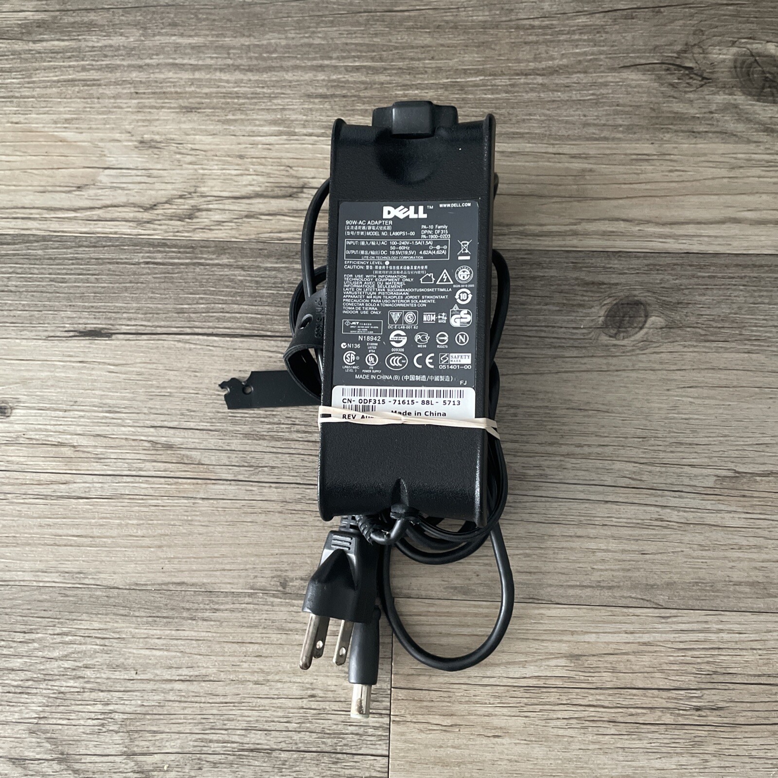 DELL GENUINE PA-10 AC ADAPTER LA90PS1-00 90W PA-1900-02D3 D315 3