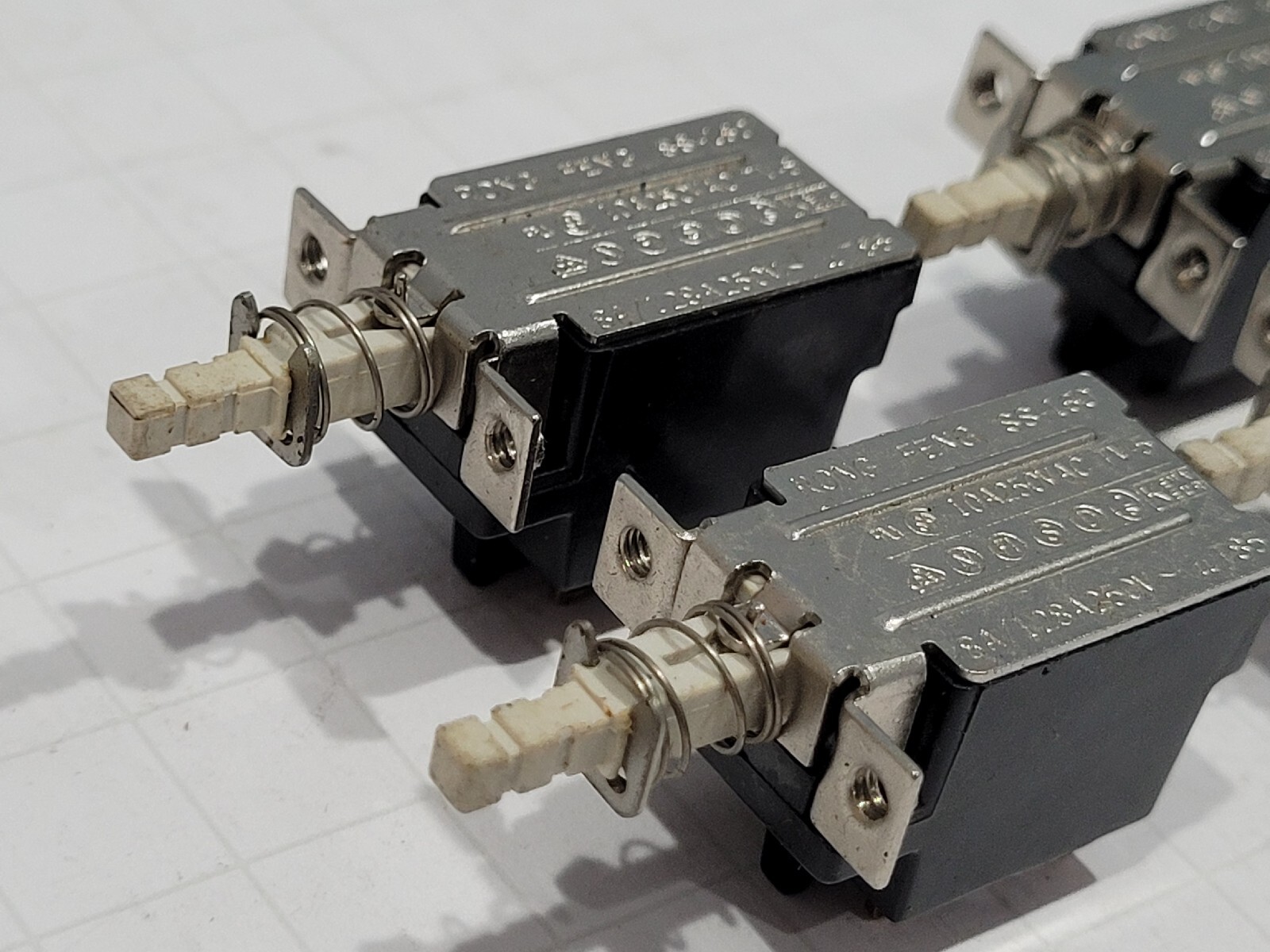 4pc RONG FENG SS-160 Self-locking button power switch TV-5