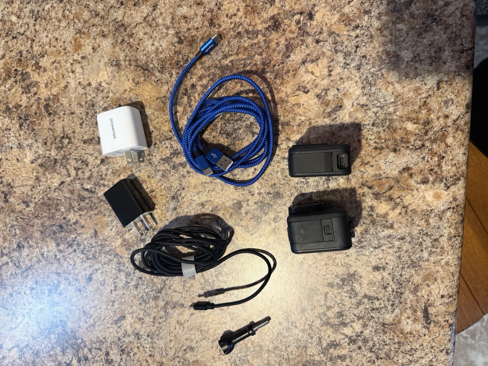 GoPro HERO8 Black and Hero 11 mini Mixed Lot w/ USB Cables, Mount, Charger