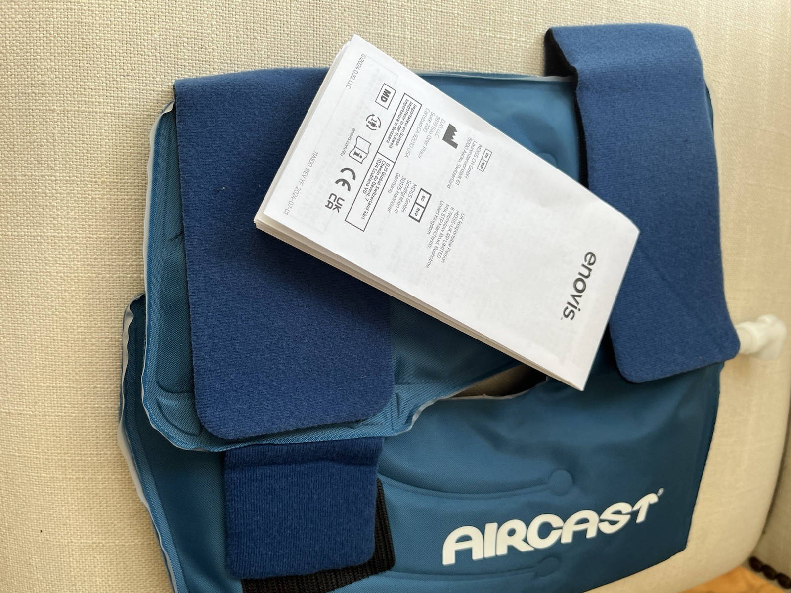 c13 Aircast Cryo/Cuff Knee Cuff Wrap – Medium 11A01