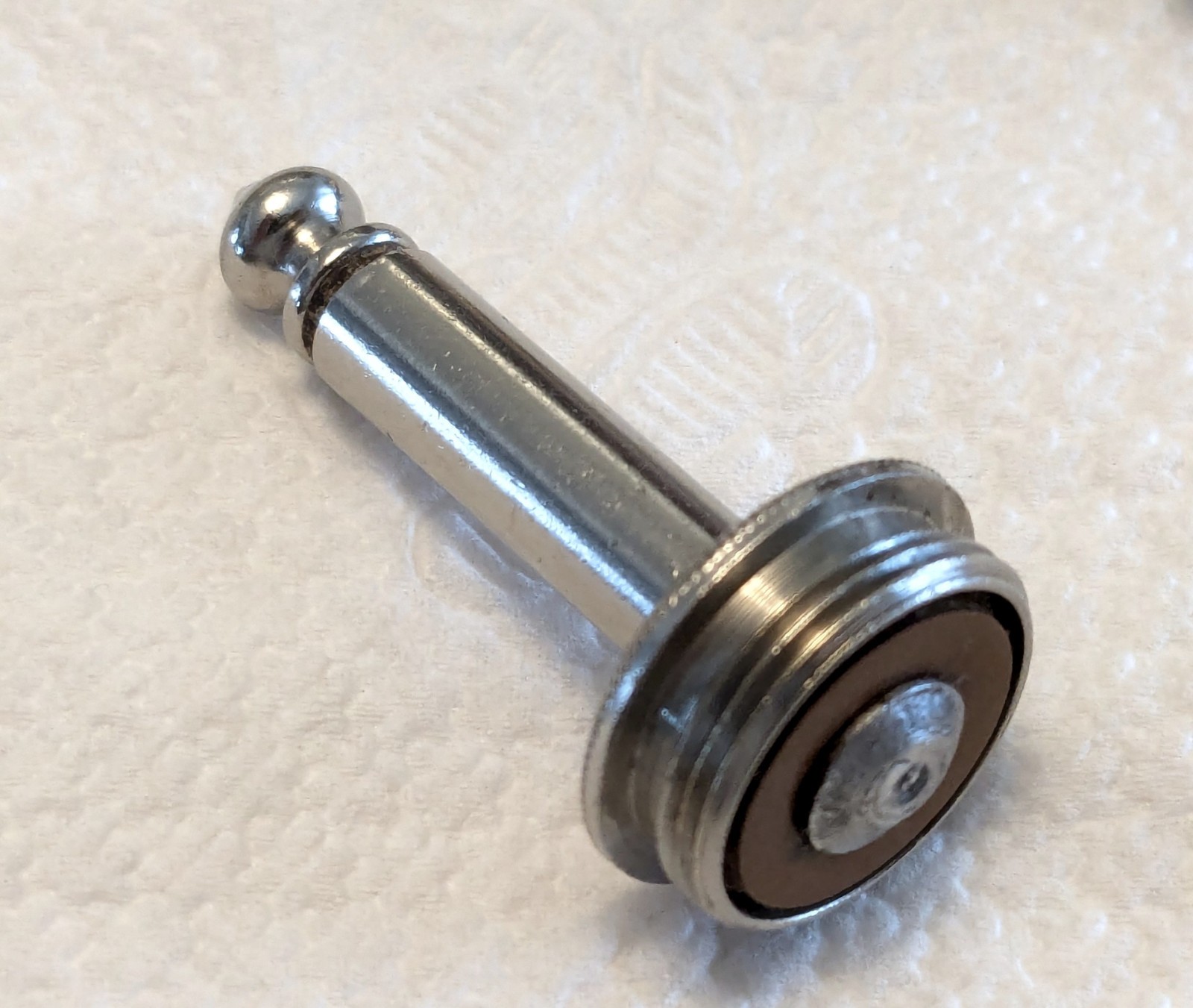 Vintage Amphenol 75-MC1P 5/8″ to 1/4″ Screw on microphone cable plug adapter