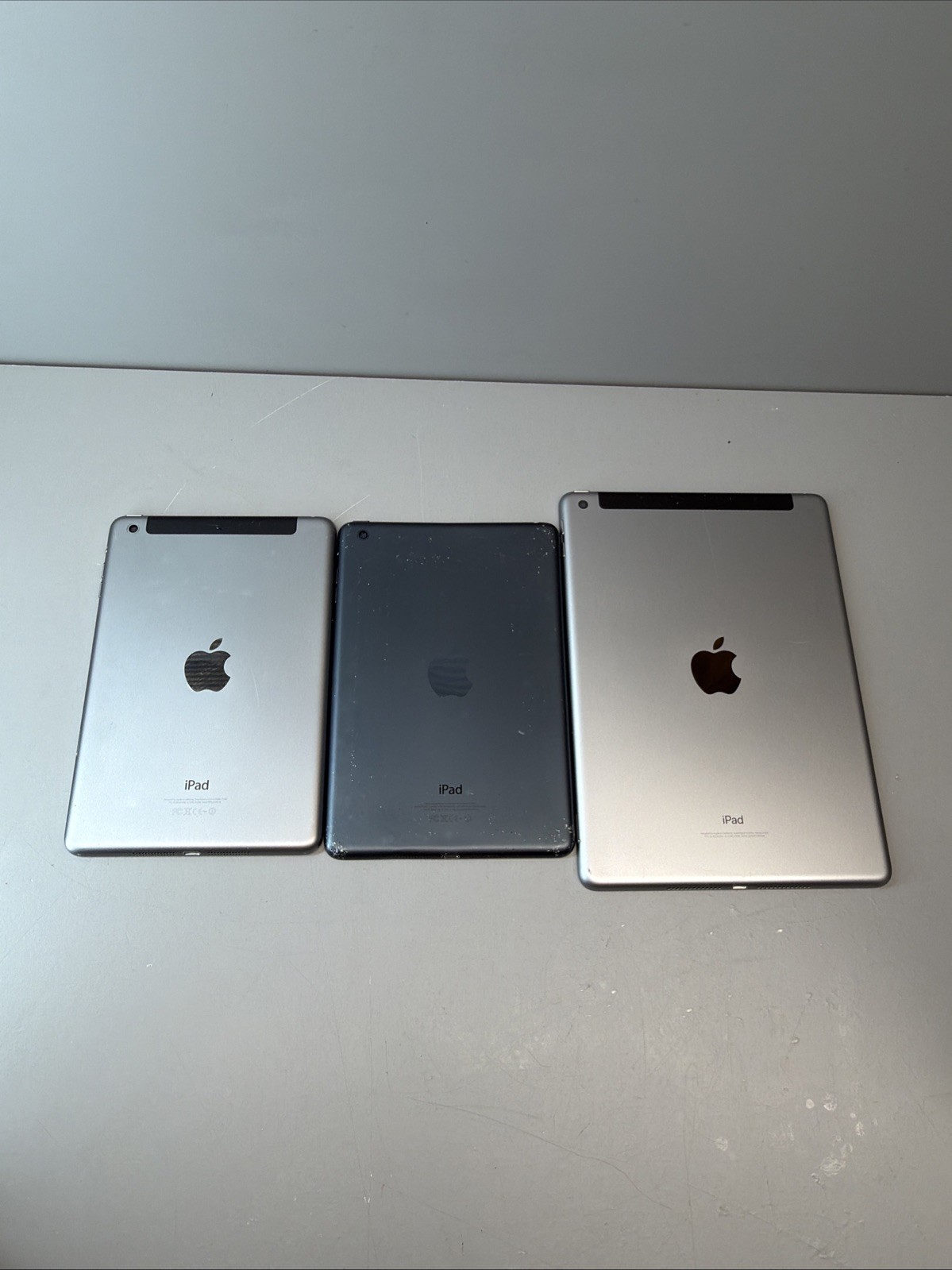 iPads For Parts Or Repair Only A1954, A1432, A1490, Mixed Lot Of 3 AS IS