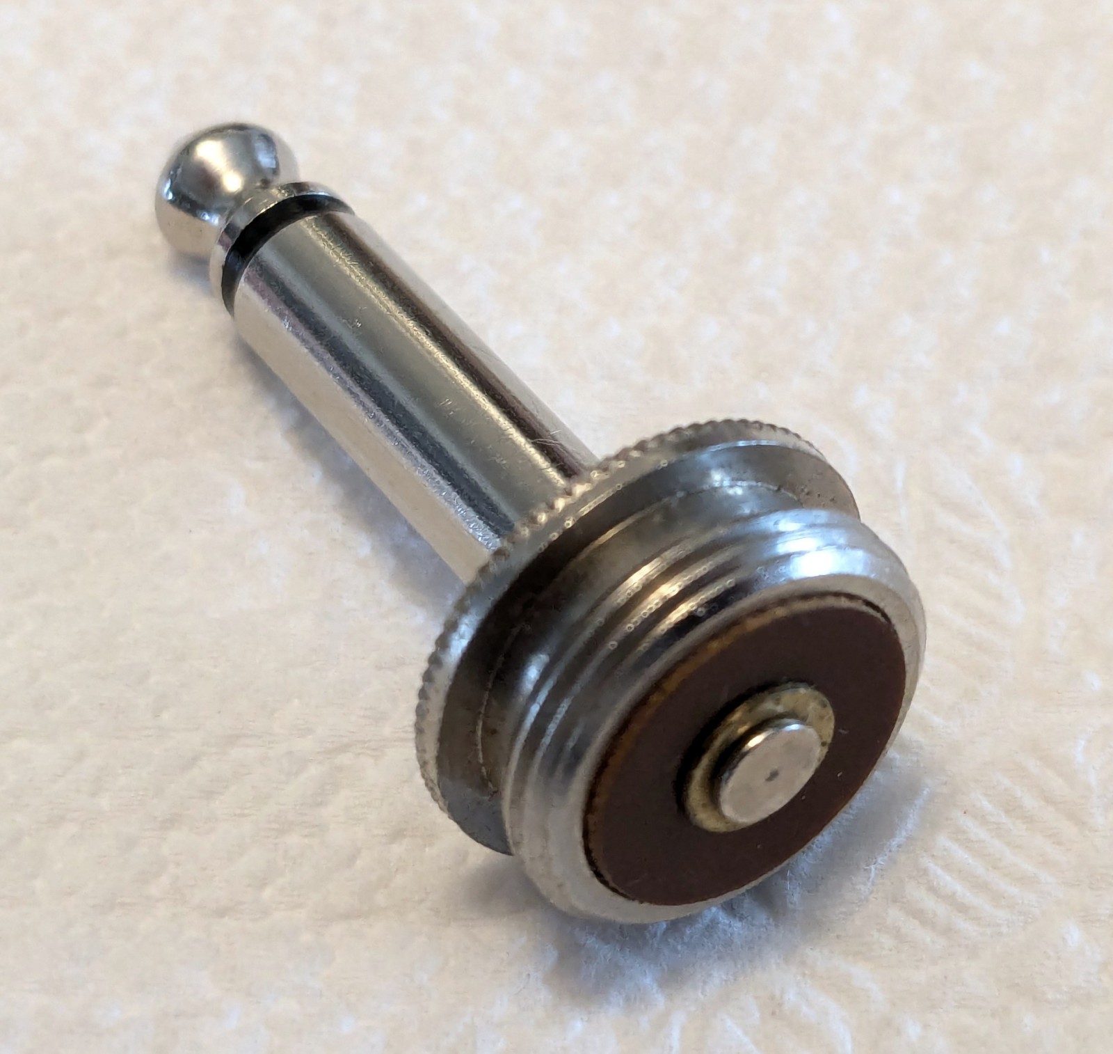 Vintage Unbranded 5/8″ to 1/4″ Screw on microphone cable plug adapter