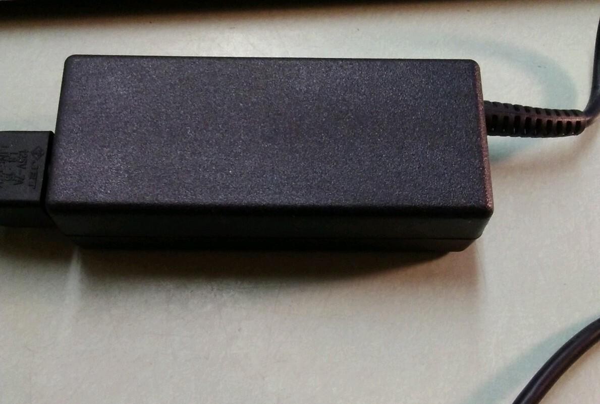 HP LAPTOP AC Adapter PPP009H 608425-002 609939-001 18.5V 3.5A 65W