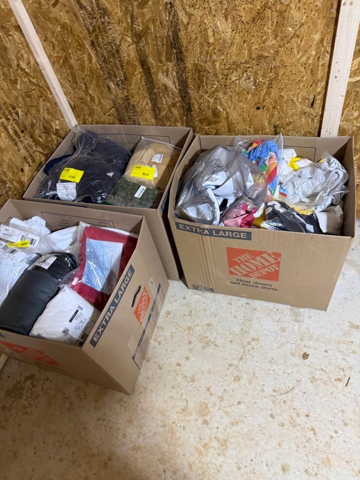 Mixed Merchandise Lot – Assorted Retail Items