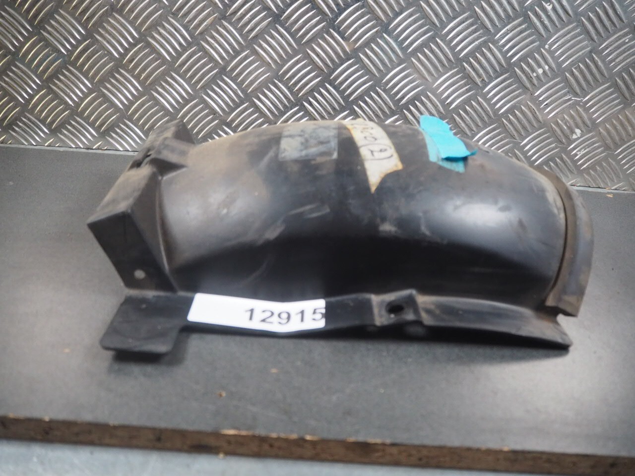 SUZUKI DR800 1992 63112-31D00 INNER FENDER B REAR 12915
