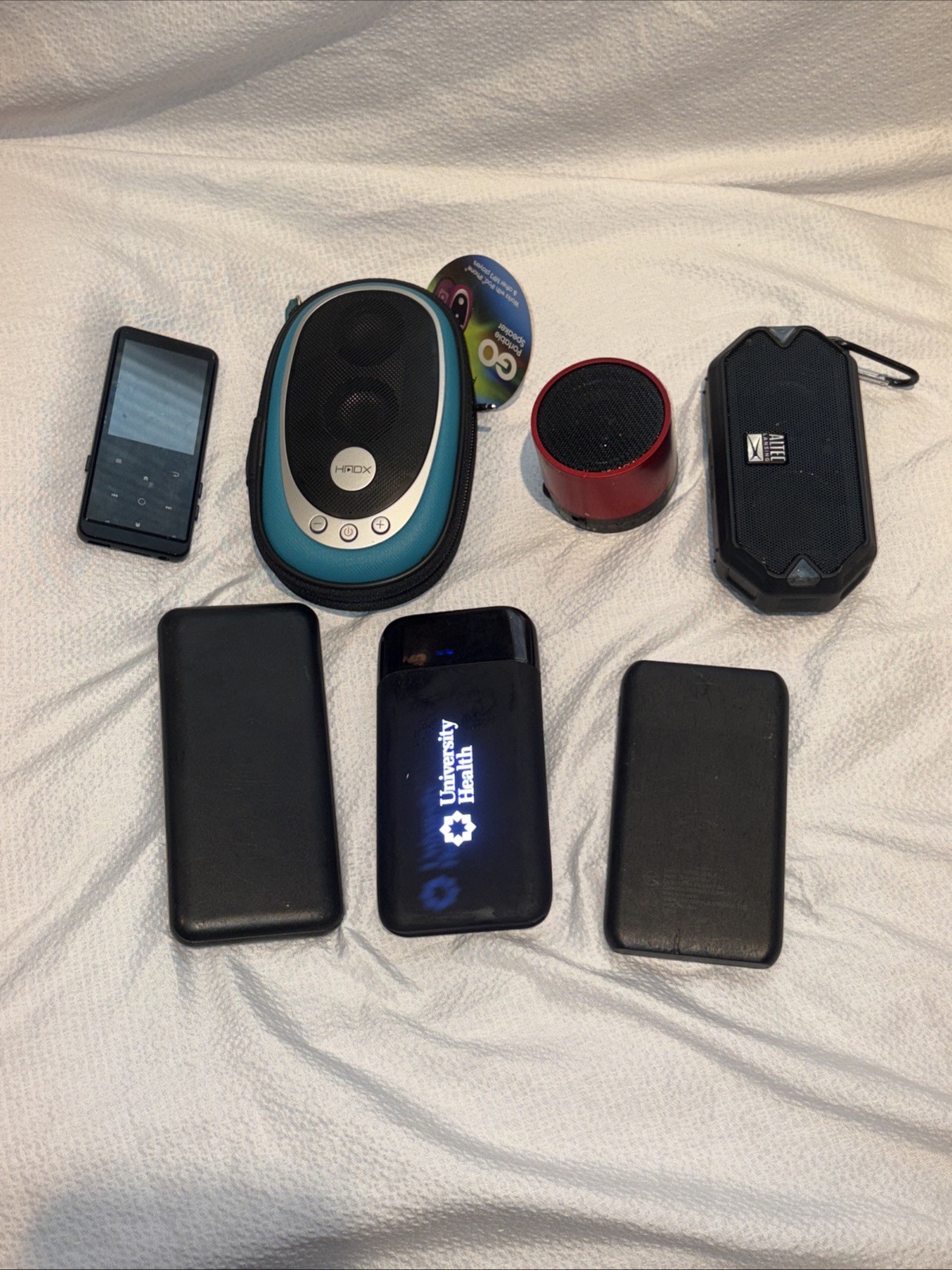 mibao M500 32GB MP3 Player/ Portable Speakers/ Portable Chargers Bundled Lot