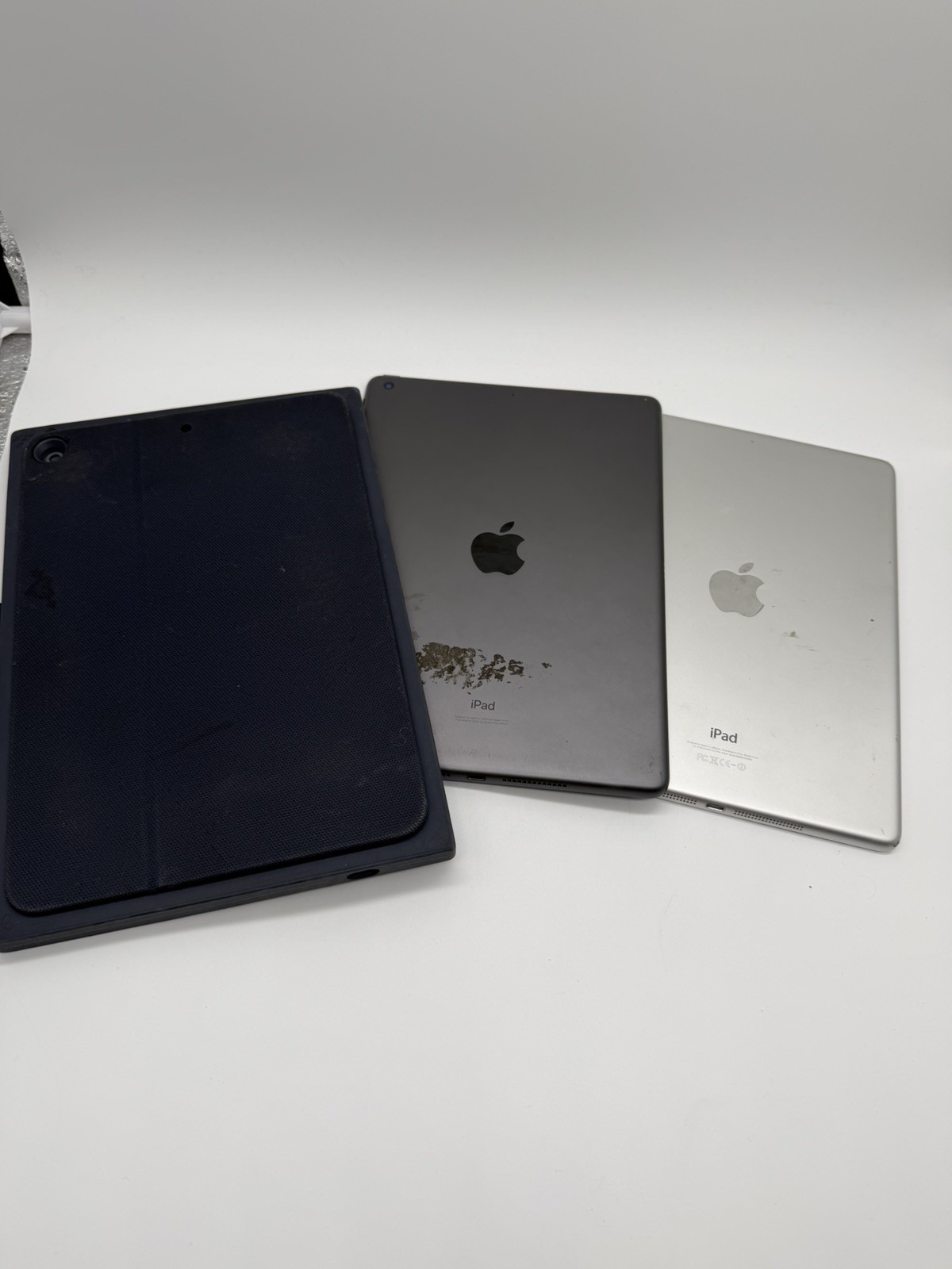Lot Of Apple Products iPhones/Ipads/Apple Watches for Parts or Repair READ DESC