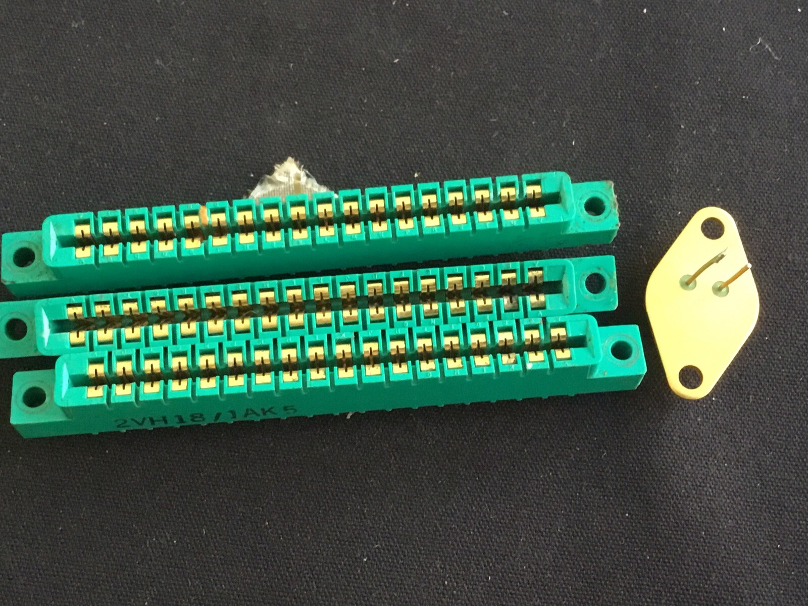 Gold Plated Pins For Gold Recovery 116 Grams Plus Silver Pieces